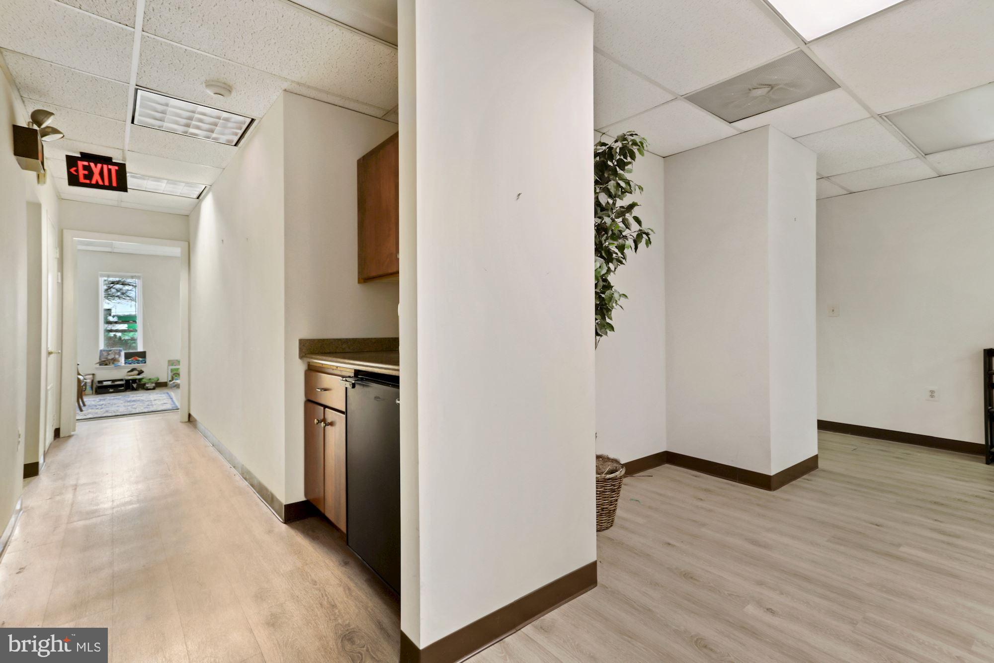 FAIRFAX PLAZA OFFICE PARK - Commercial Sale