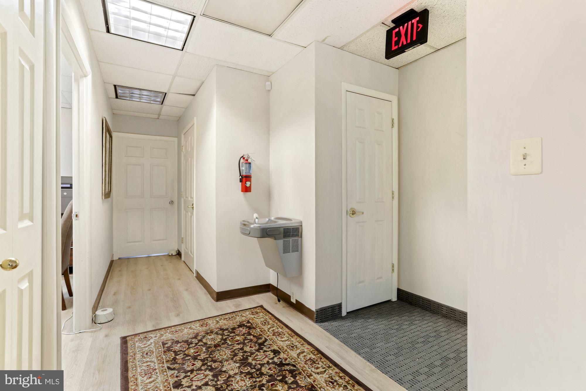 FAIRFAX PLAZA OFFICE PARK - Commercial Sale