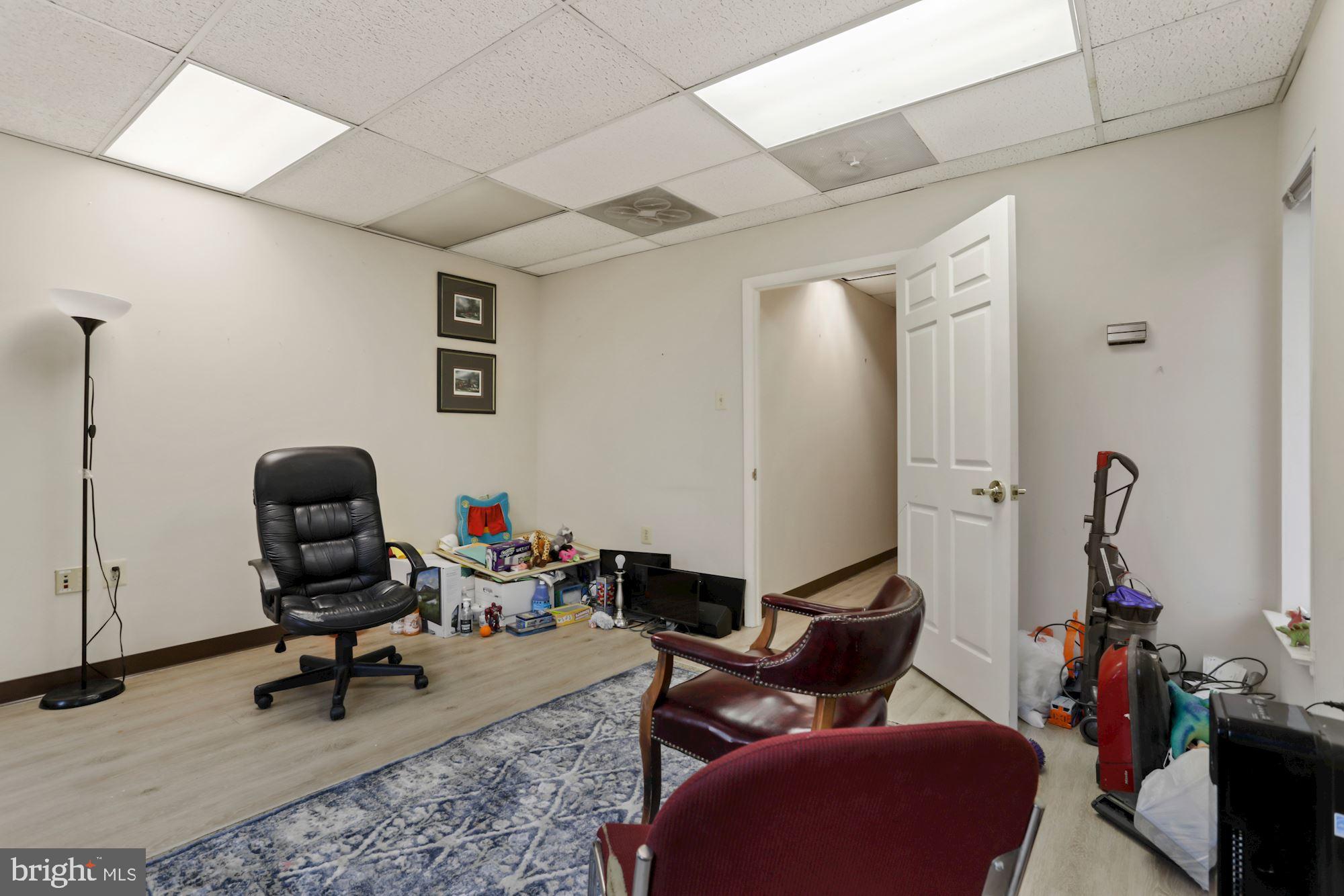 FAIRFAX PLAZA OFFICE PARK - Commercial Sale