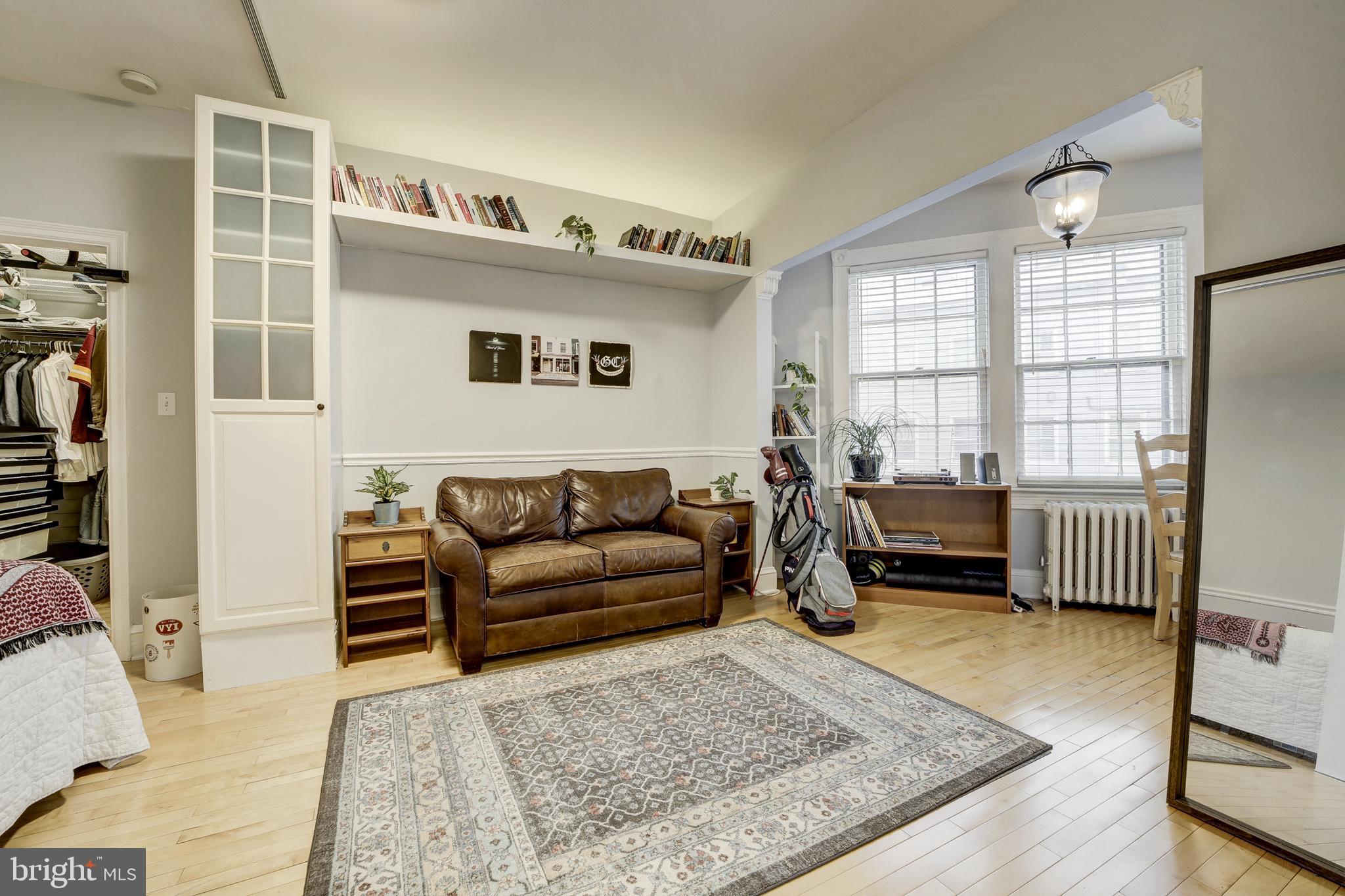 644 MASSACHUSETTS AVENUE NE 206