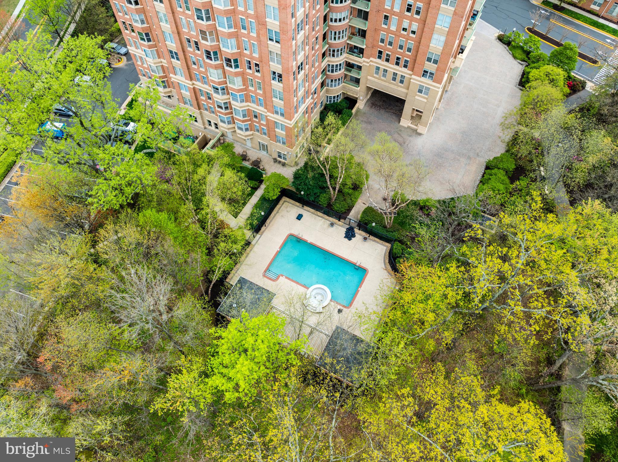 STRATFORD CONDOMINIUMS - Residential