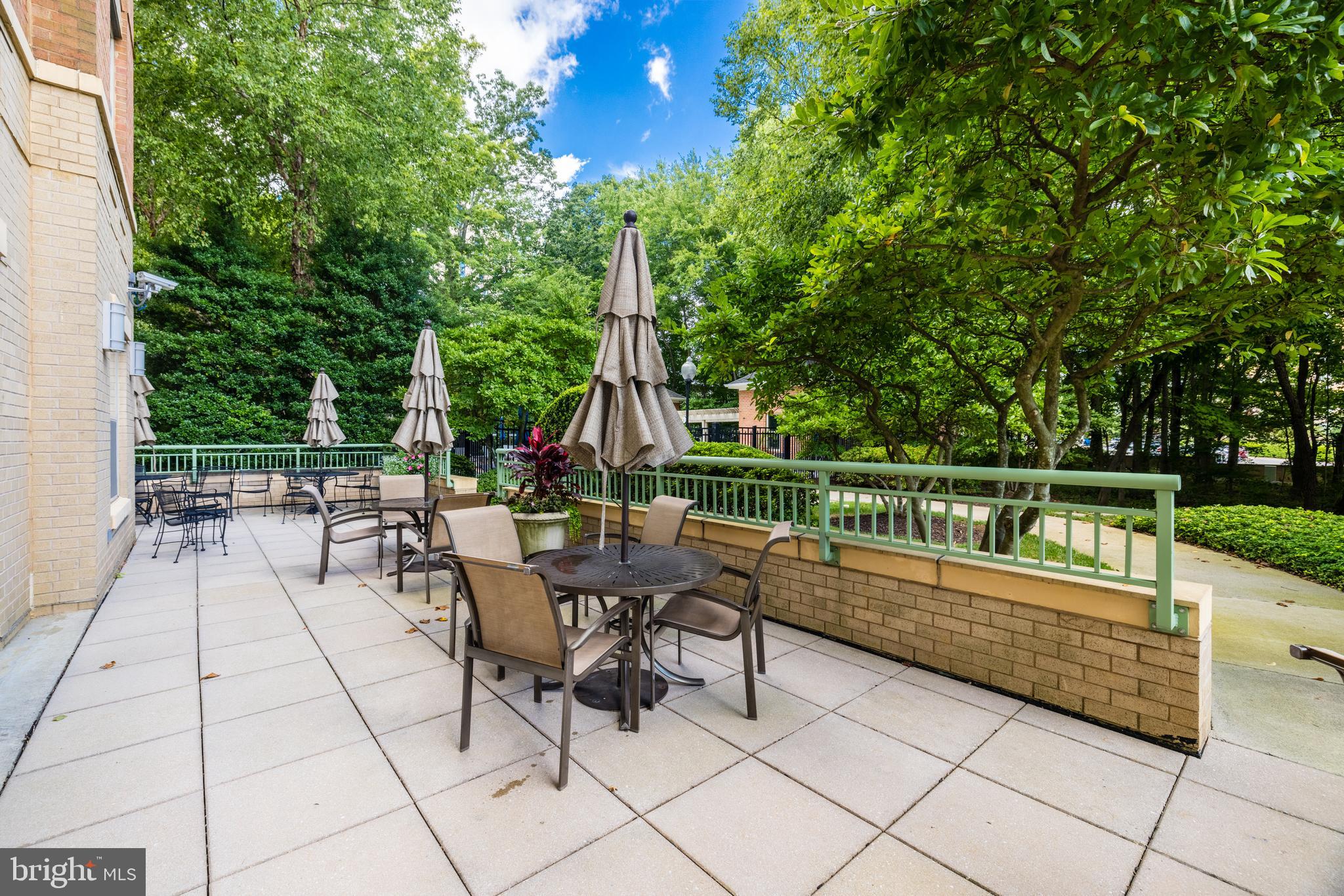 STRATFORD CONDOMINIUMS - Residential