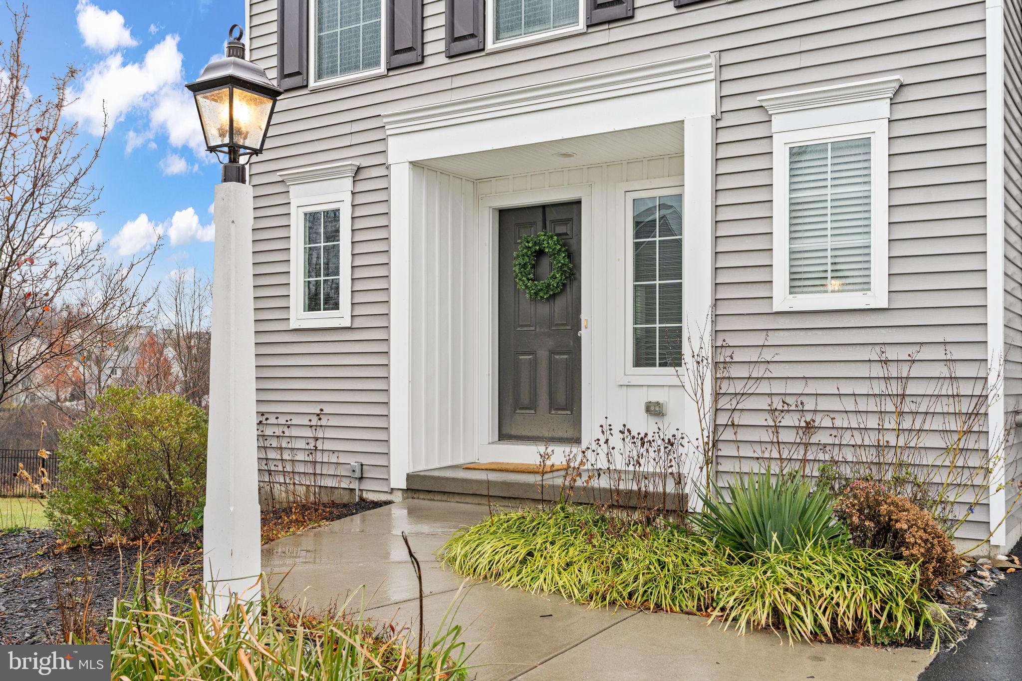 SPRING HILL - Residential