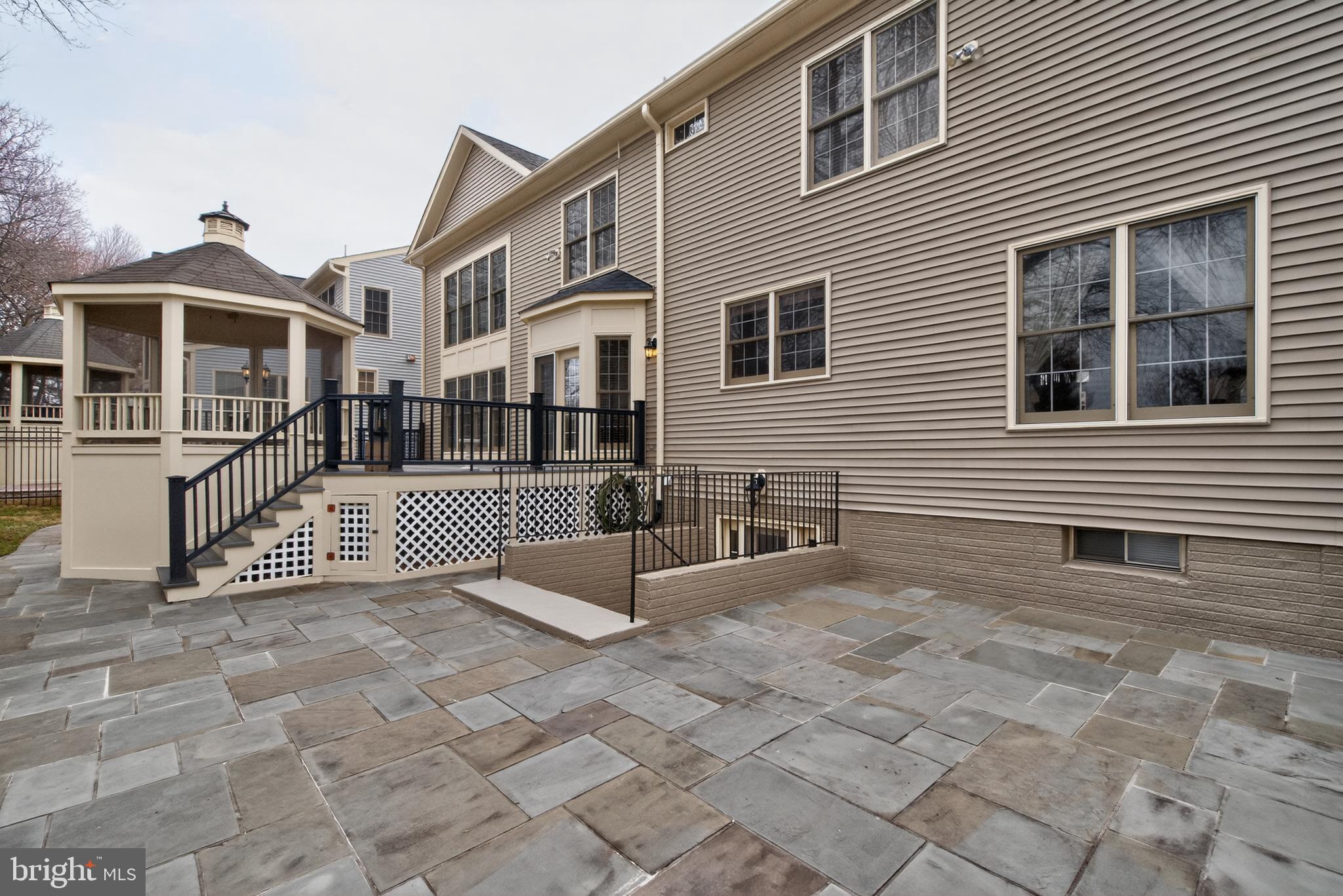 SHERBROOKE - Residential