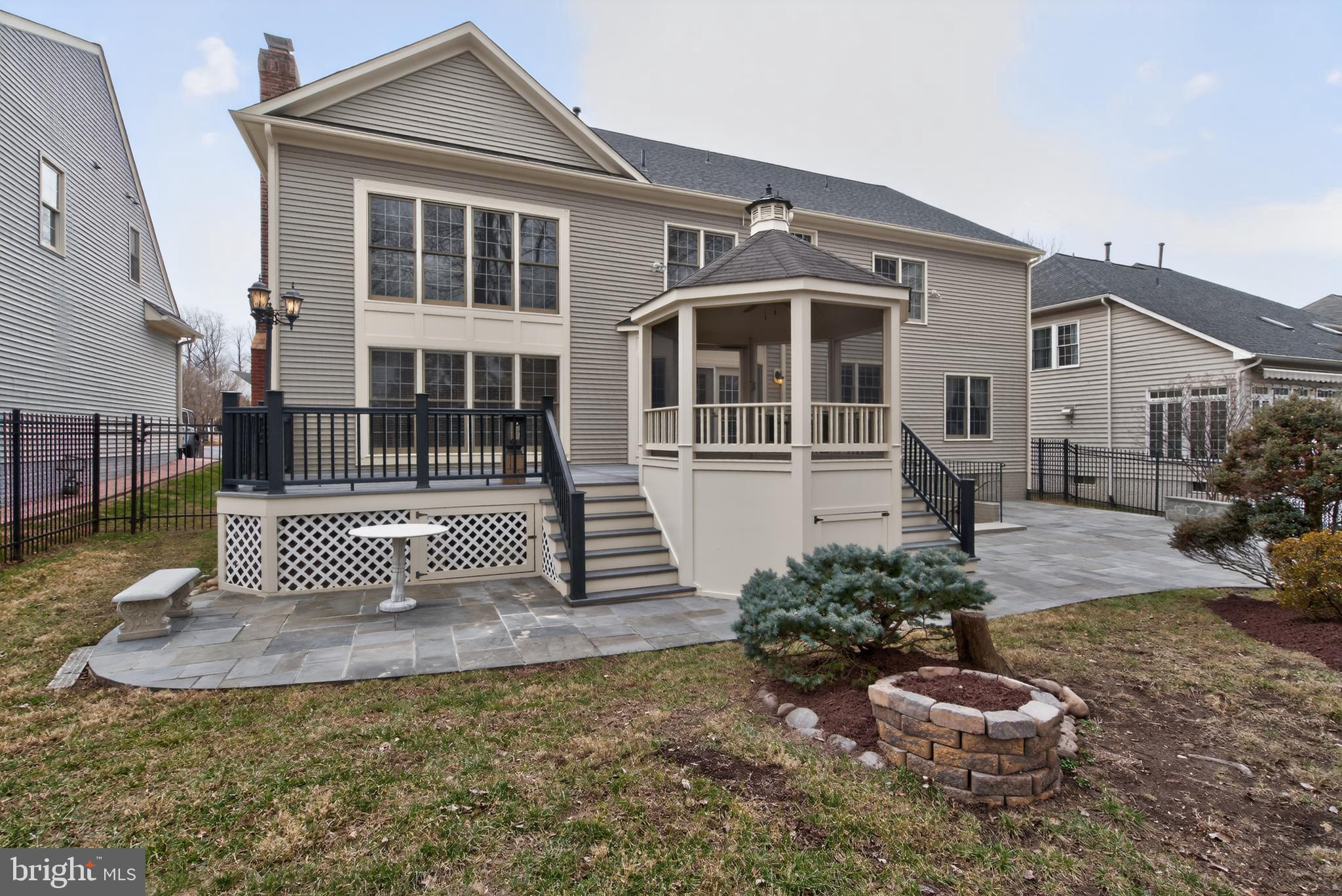 SHERBROOKE - Residential