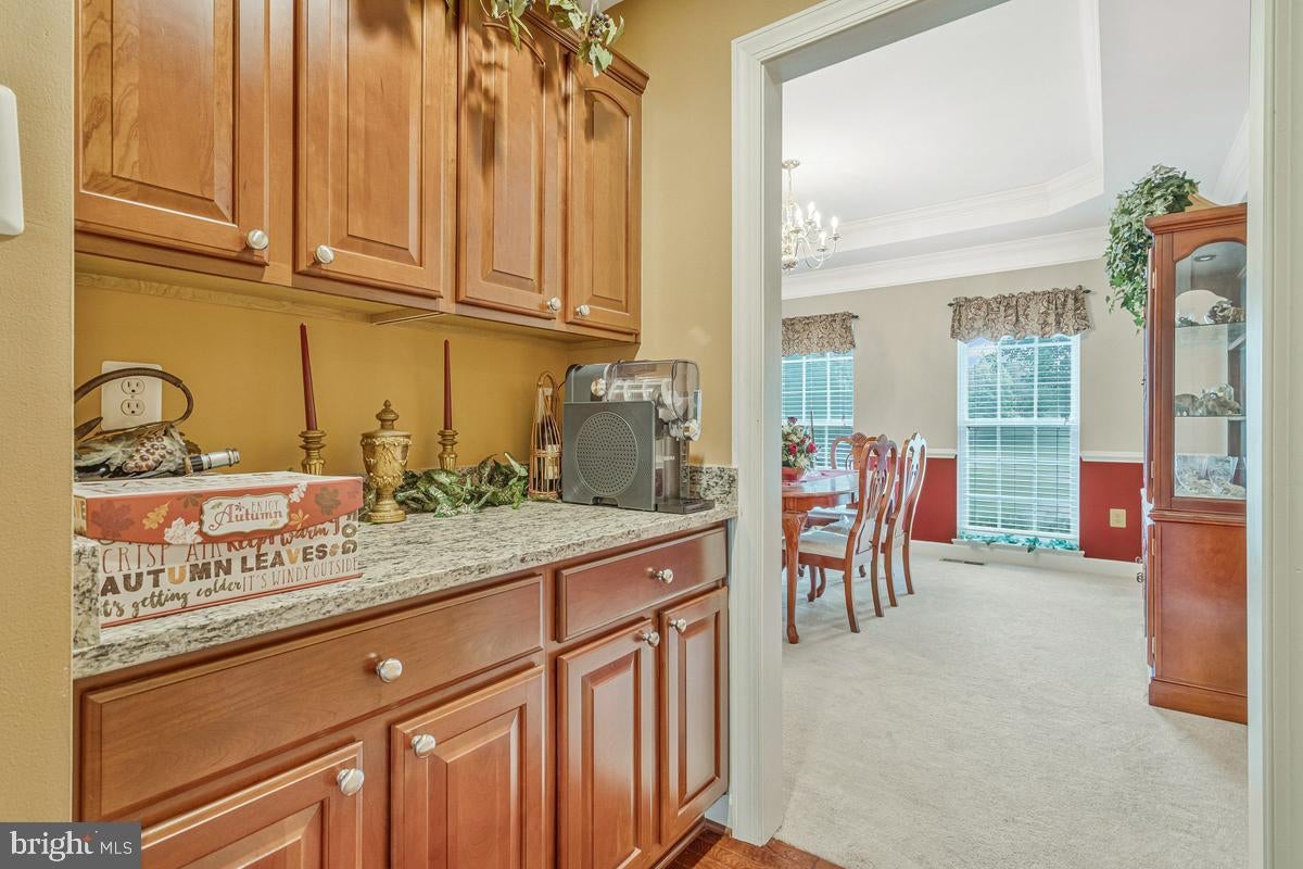 5563 NOTCHED BEAK COURT