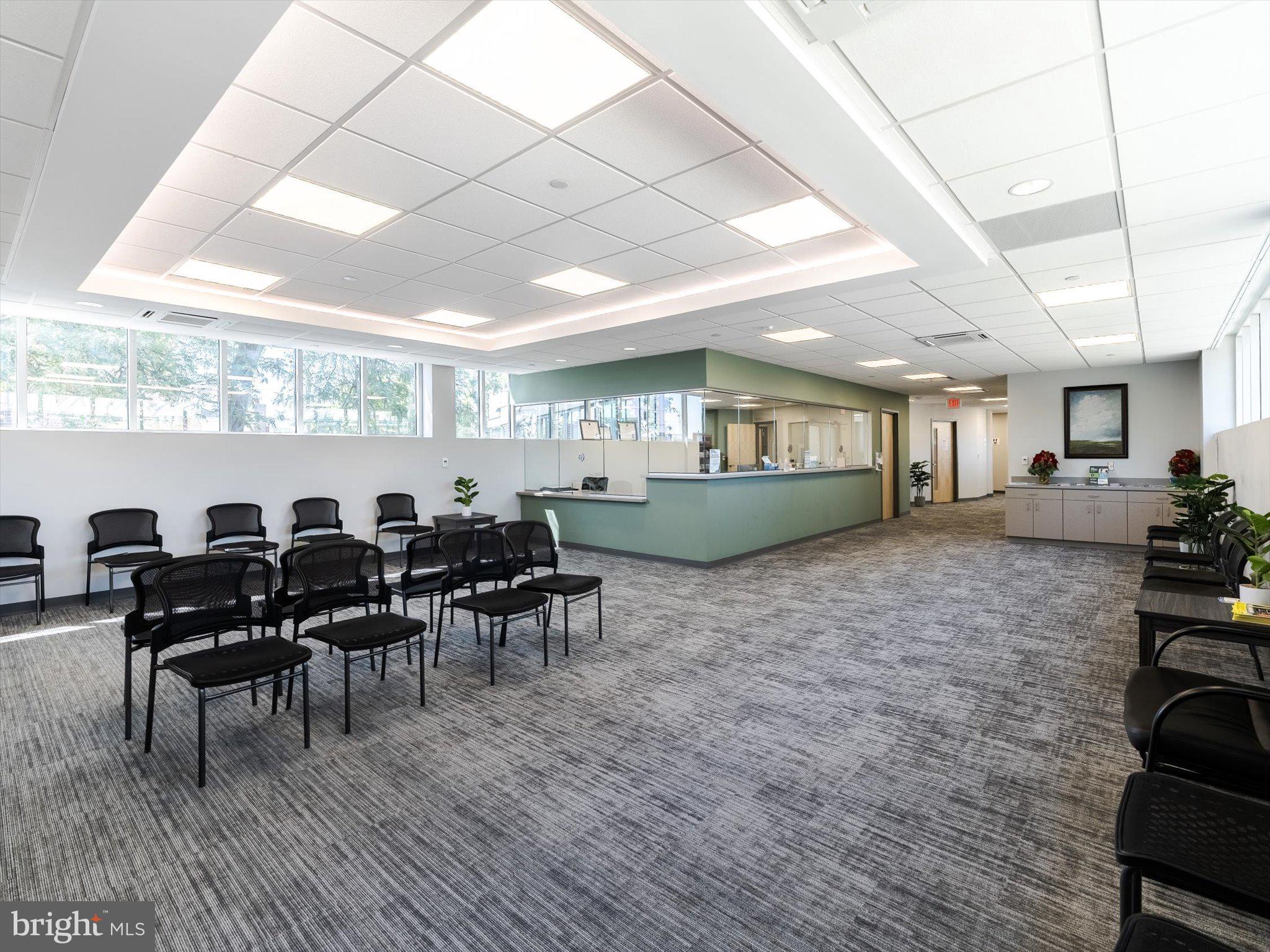 520 W ROOSEVELT BOULEVARD