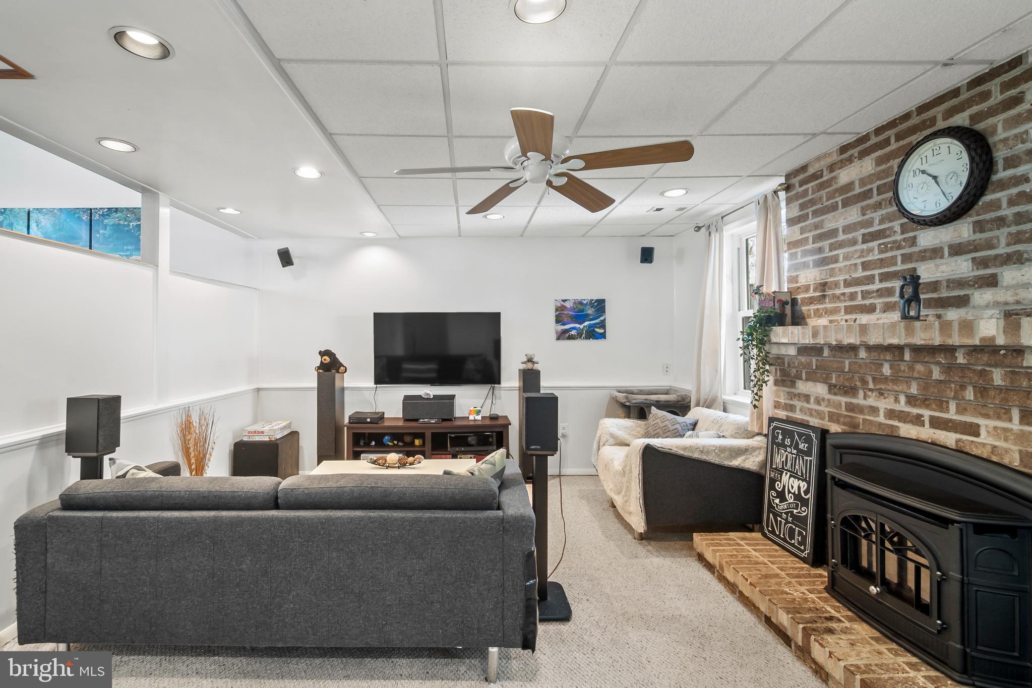 HARBOUR OAKS - Residential