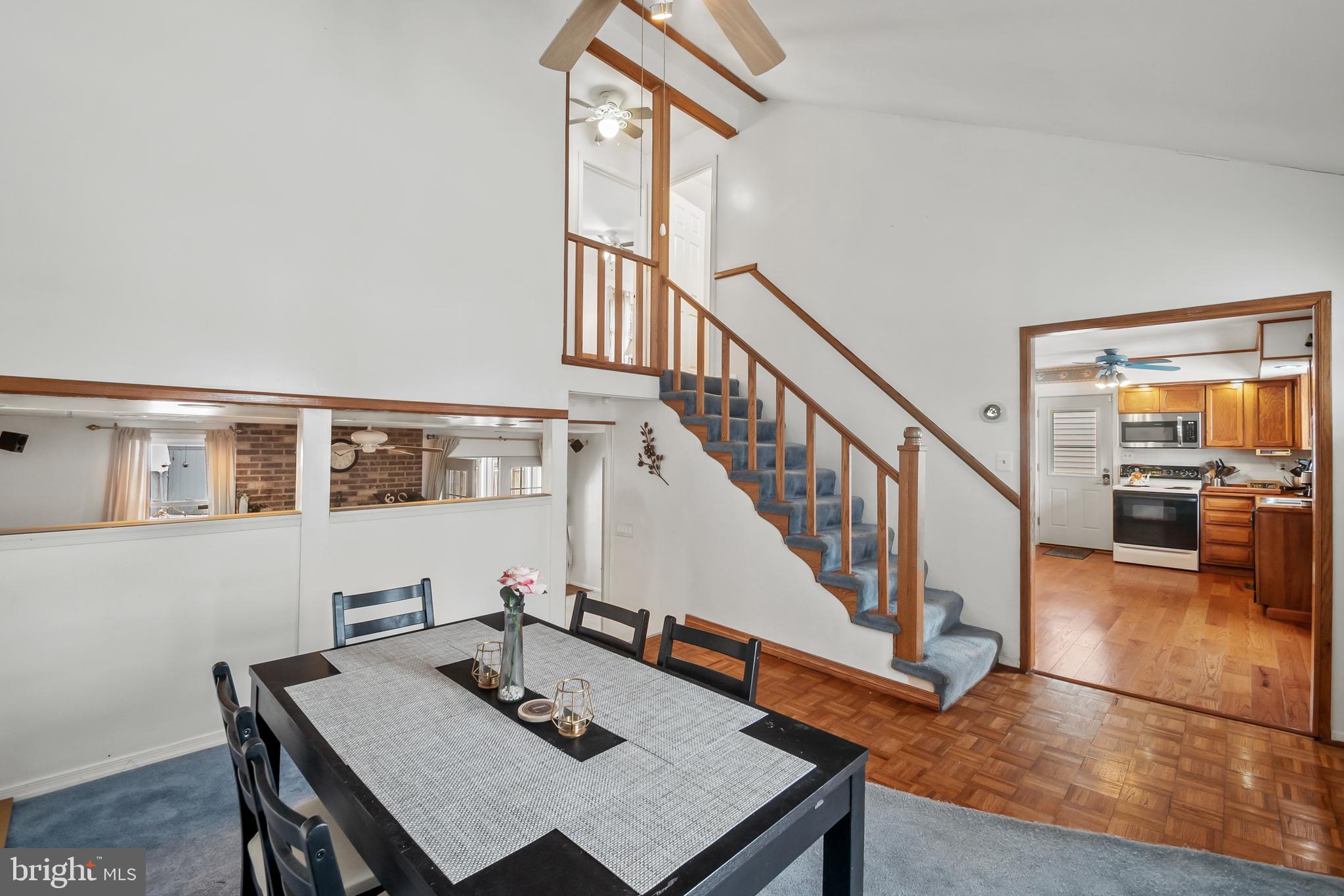 HARBOUR OAKS - Residential