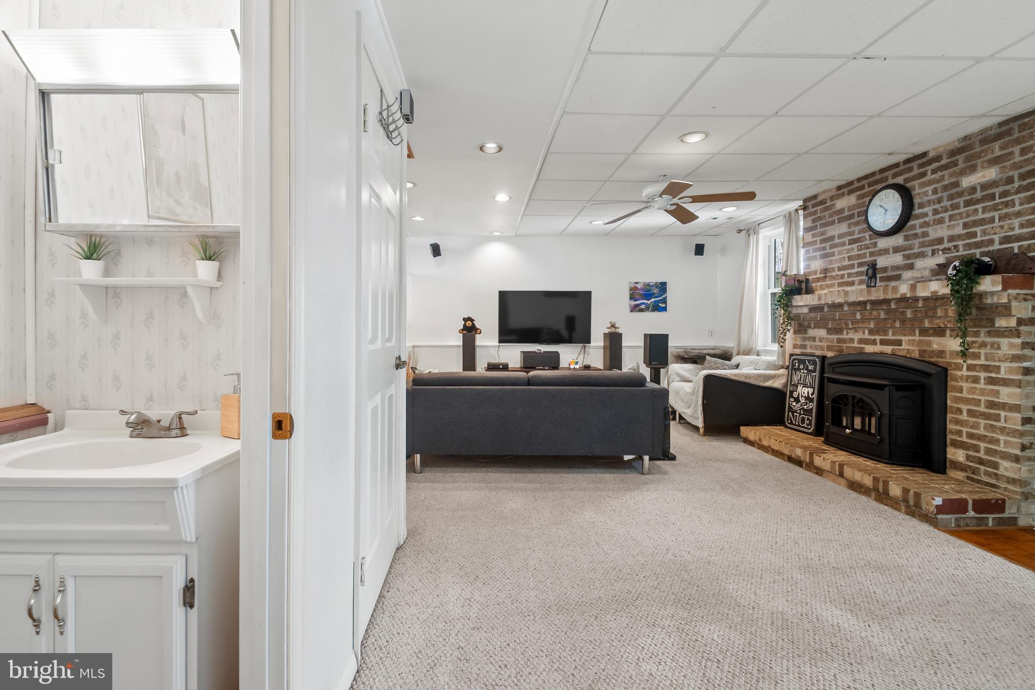 HARBOUR OAKS - Residential