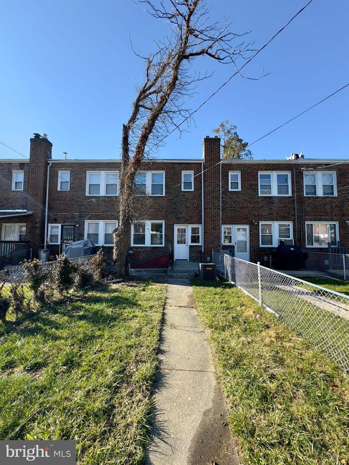 GOVANS - Residential Lease