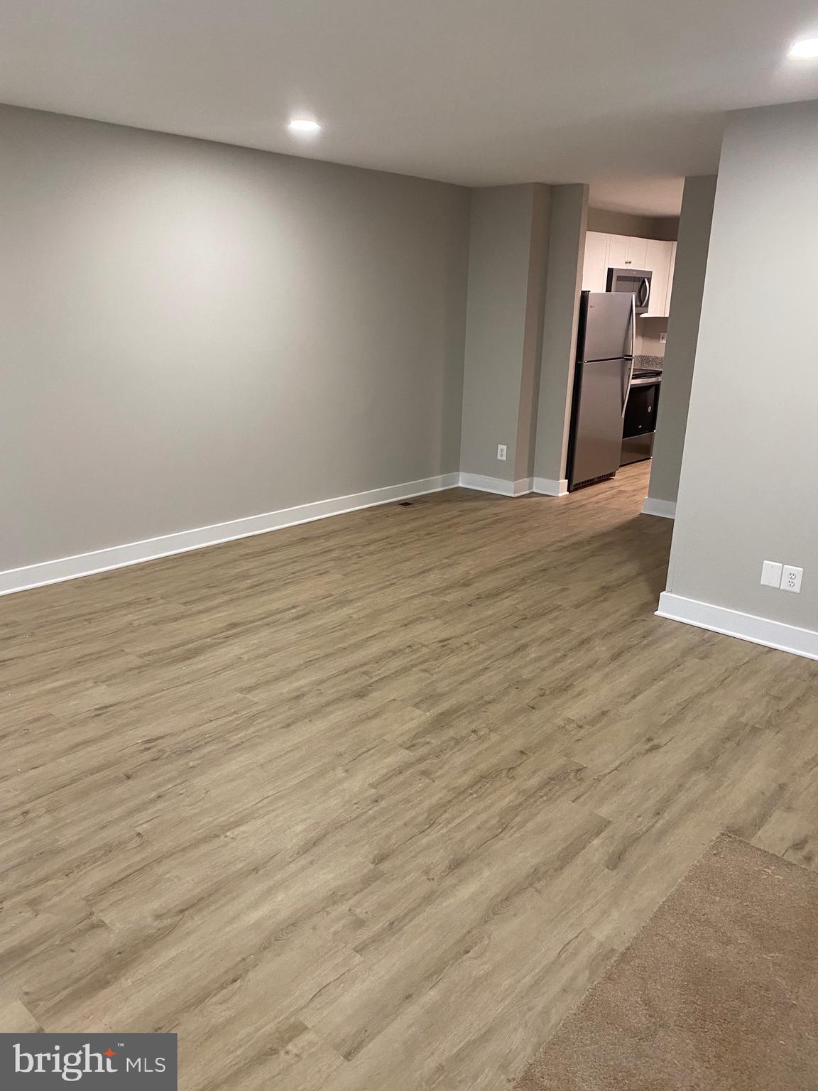 REGENTS PARK - Residential Lease