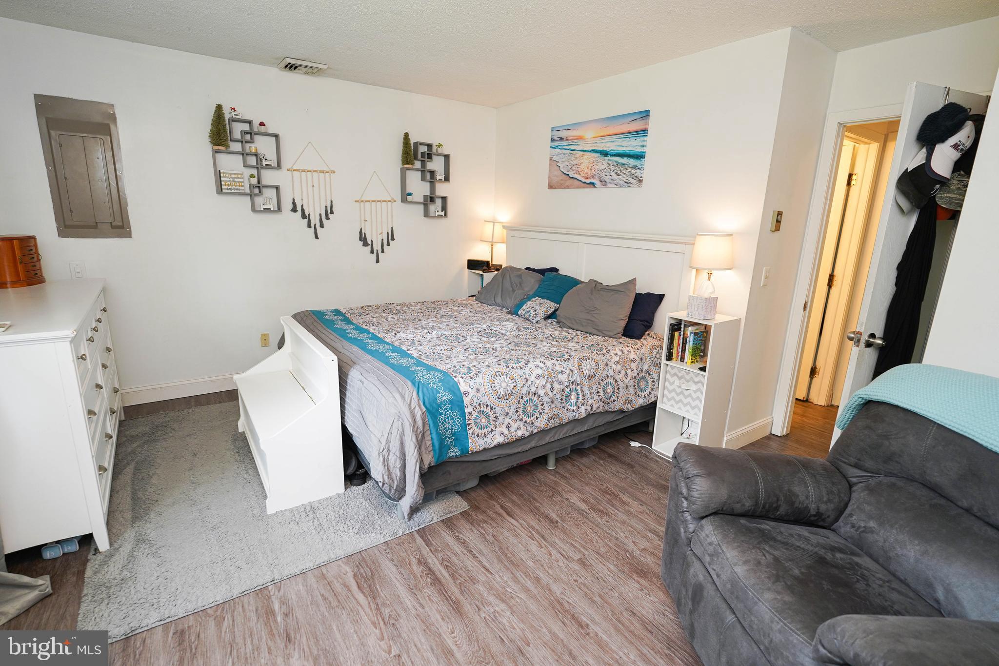 MORRIS MILL - Residential