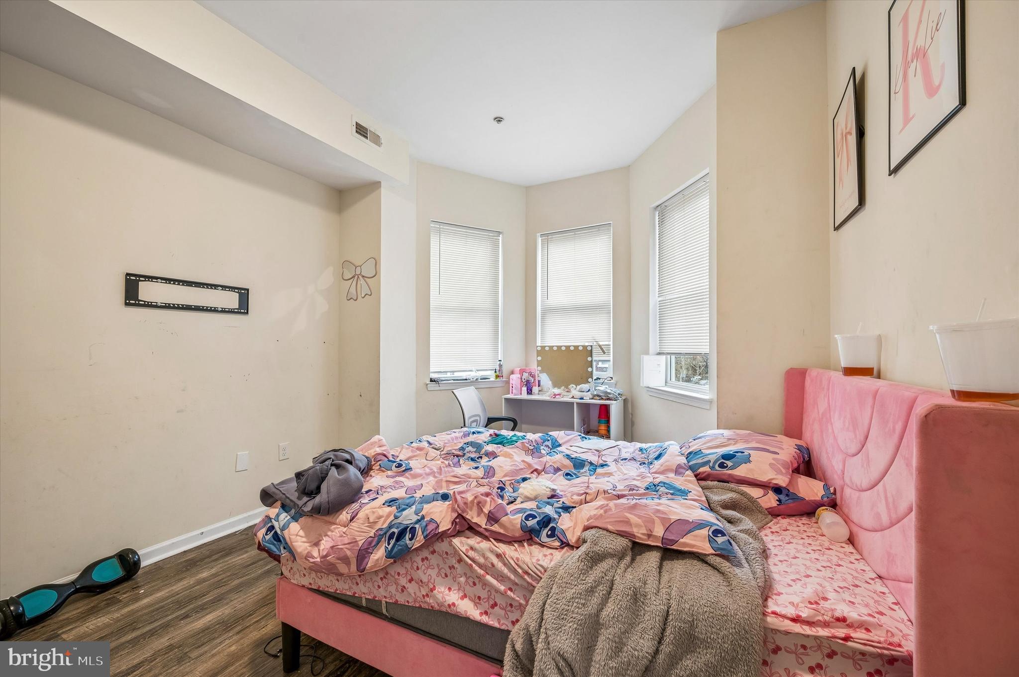 HUNTING PARK - Residential Income