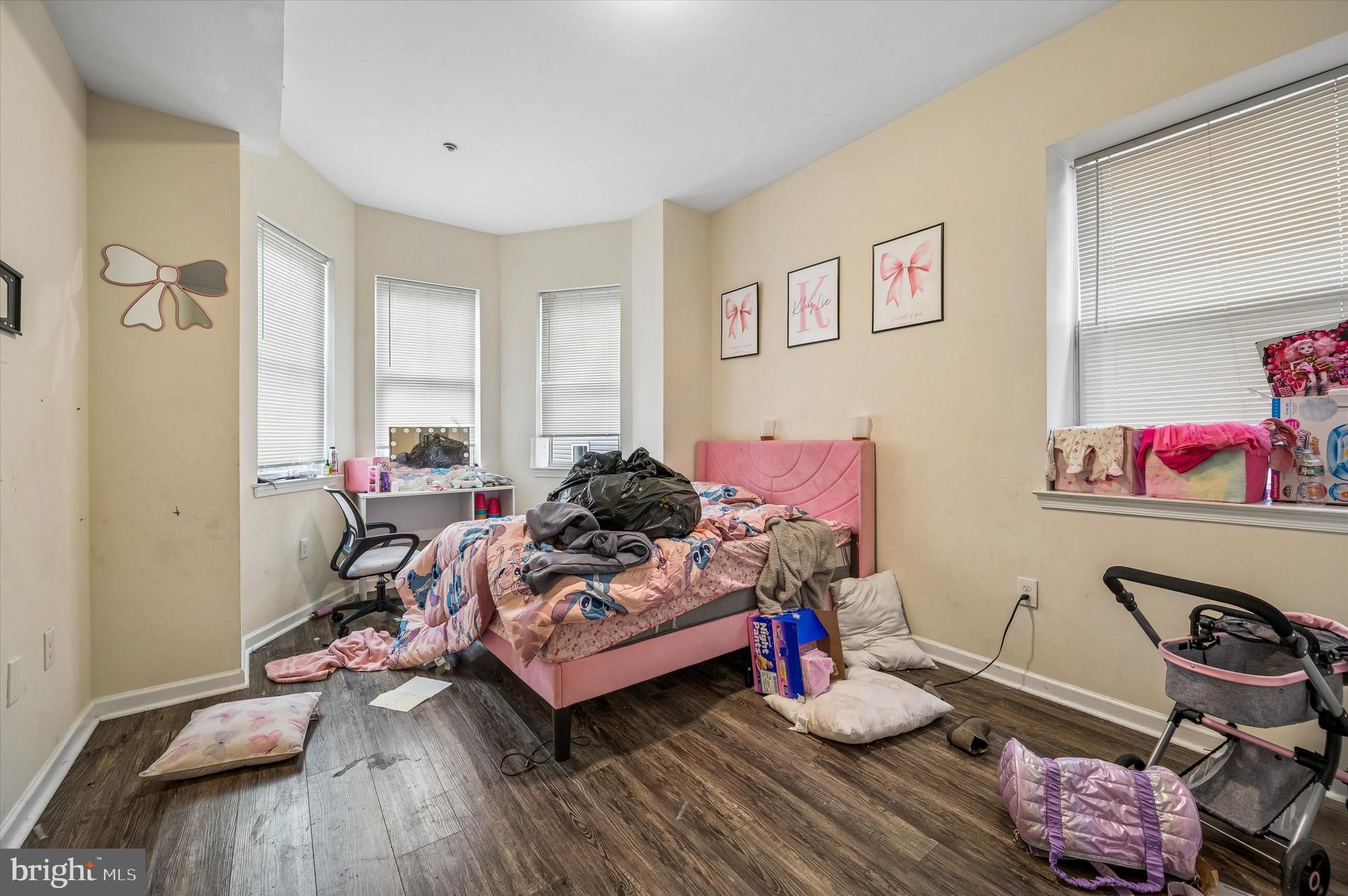 HUNTING PARK - Residential Income