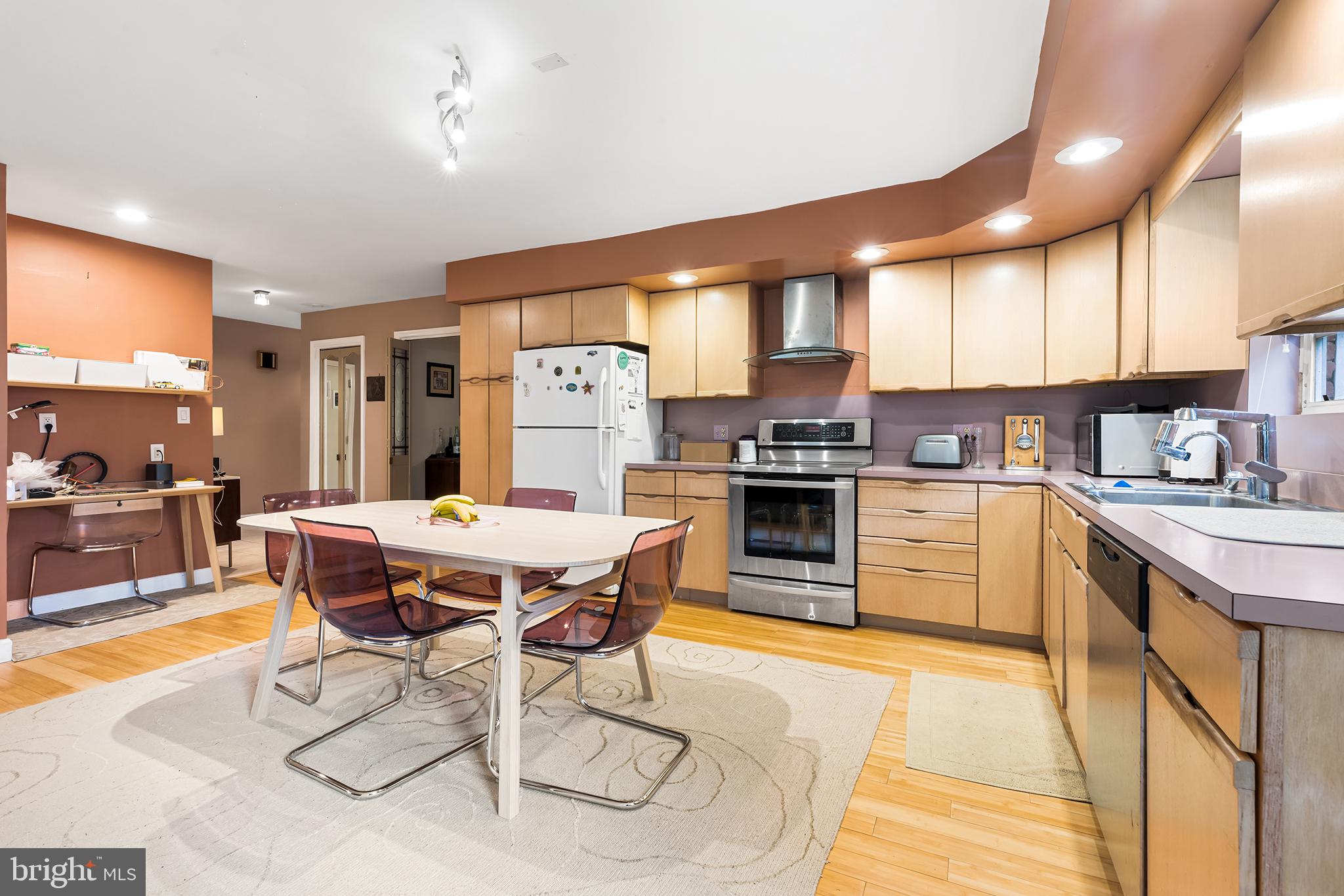 MARPLEWOOD VILLA - Residential