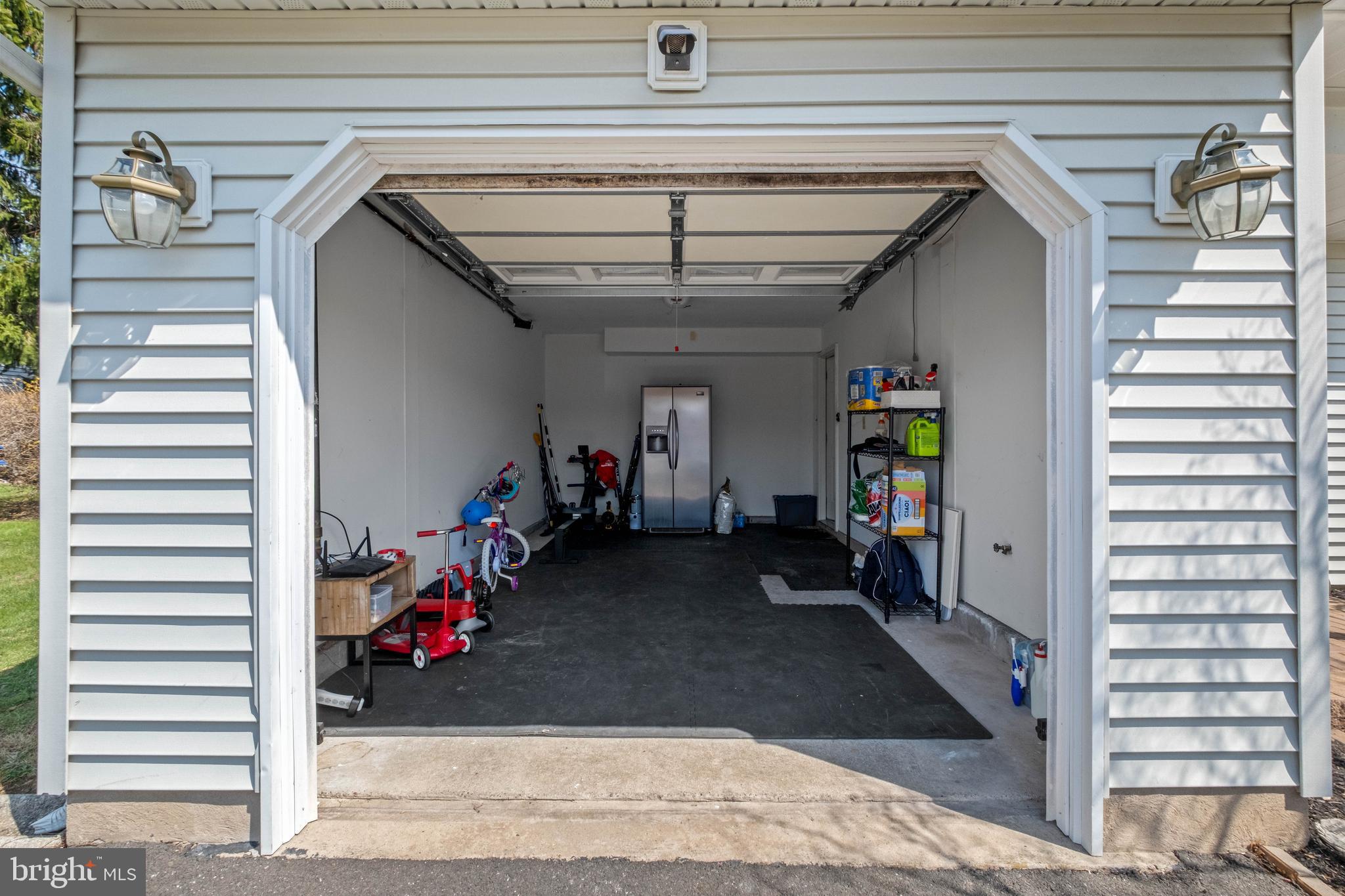 HAMPTON BRIDGE - Residential