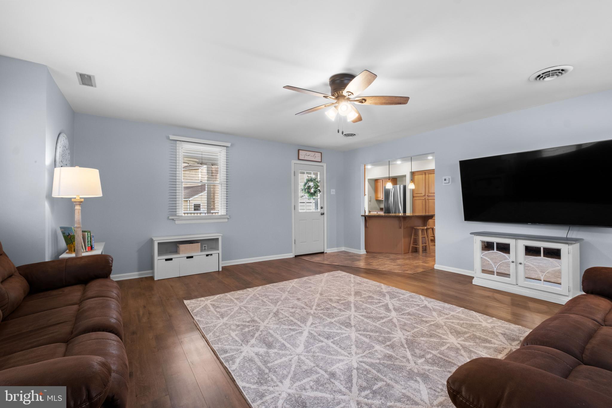 HAMPTON BRIDGE - Residential