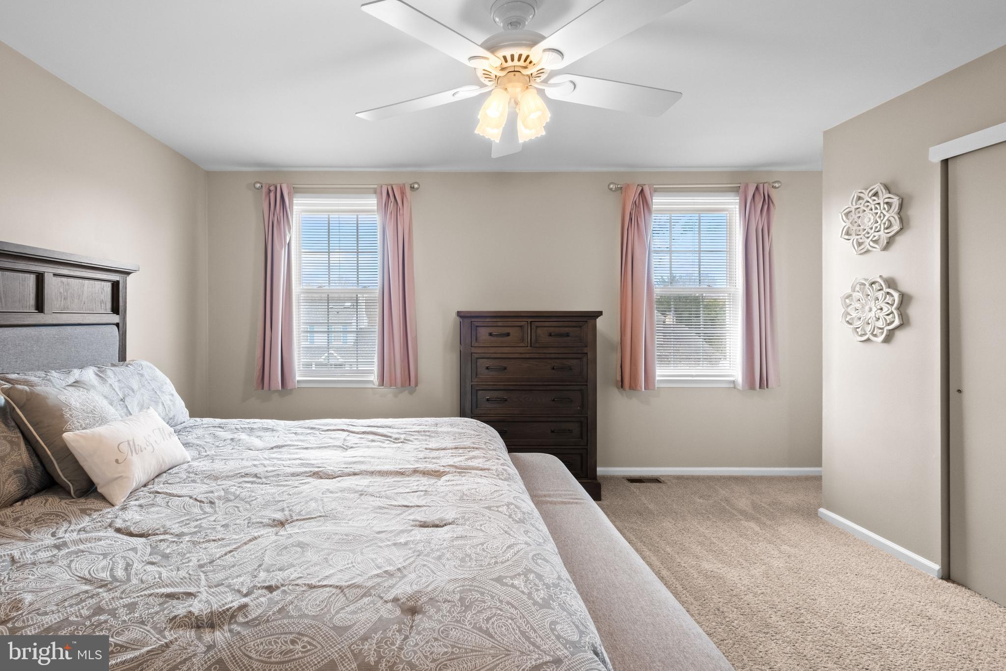 HAMPTON BRIDGE - Residential