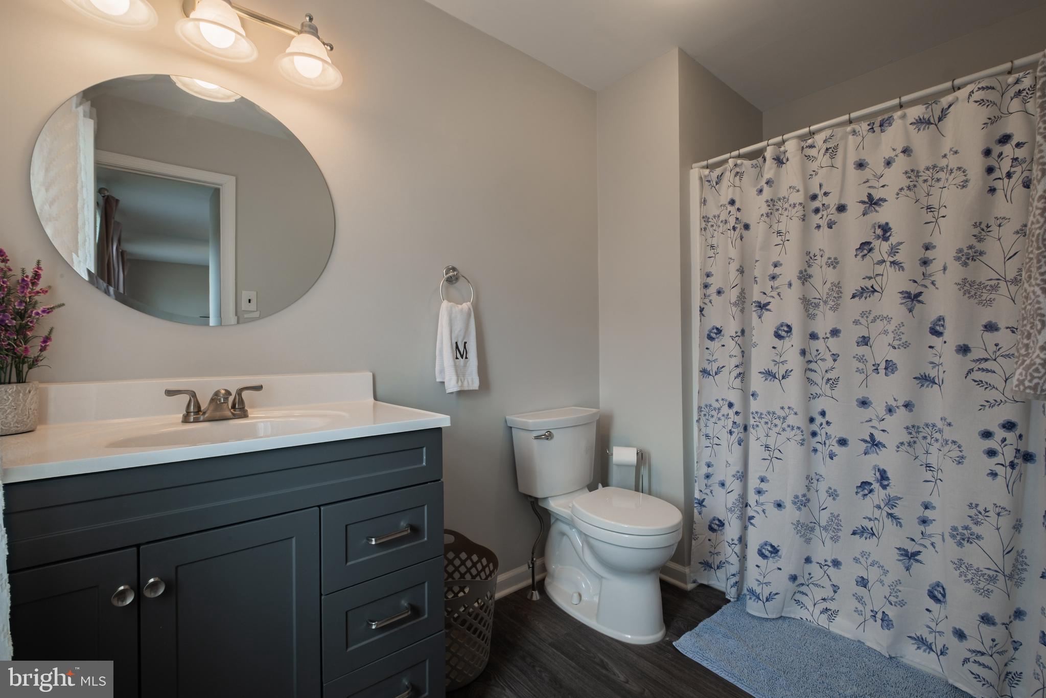 HAMPTON BRIDGE - Residential