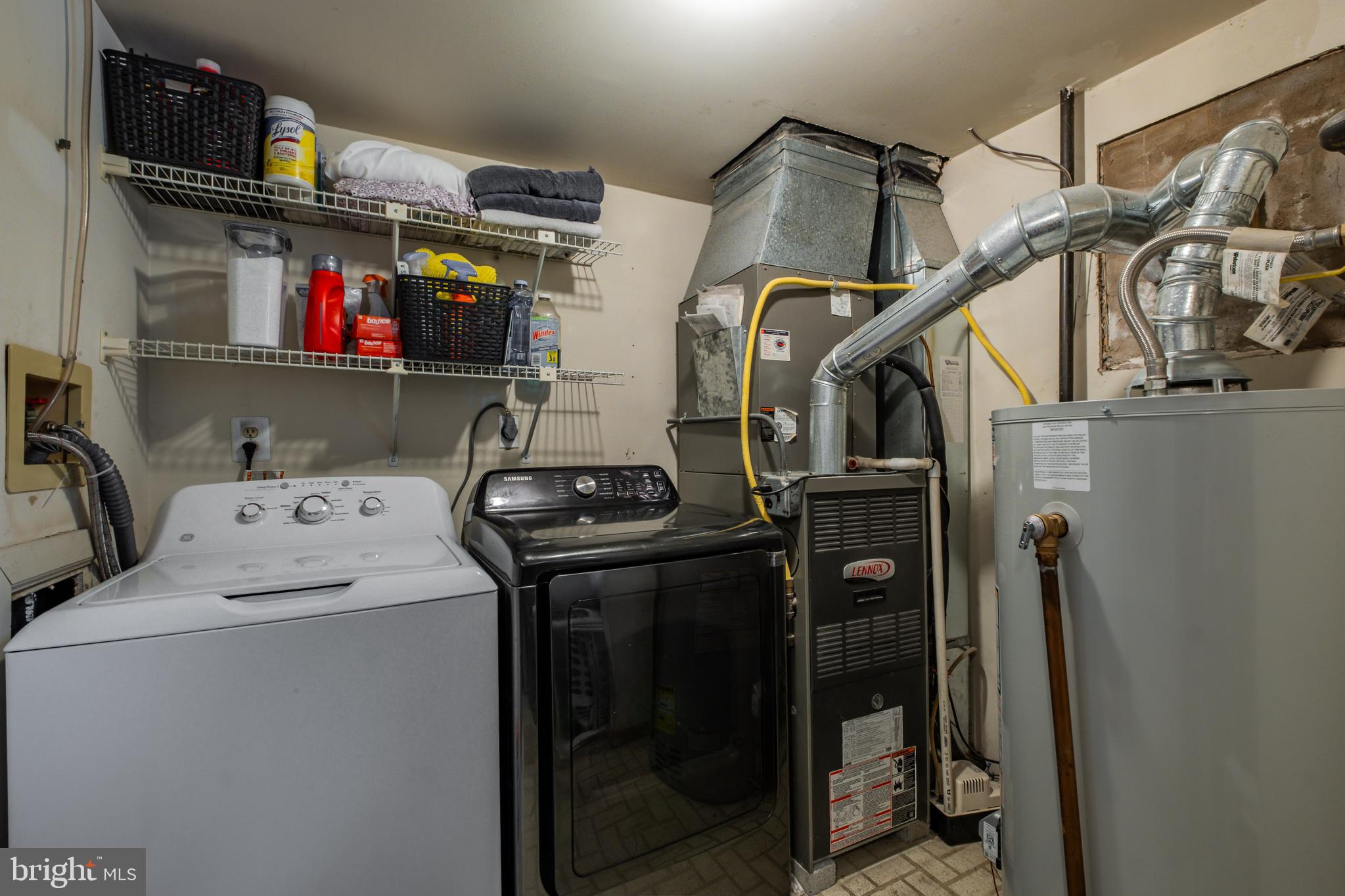 HAMPTON BRIDGE - Residential