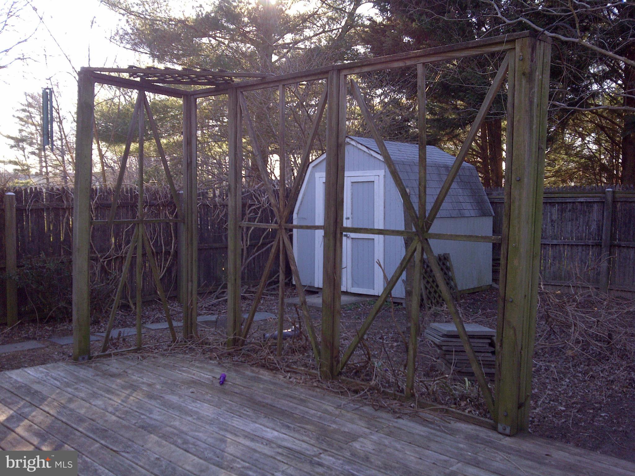 LAKE RIDGE - Residential Lease