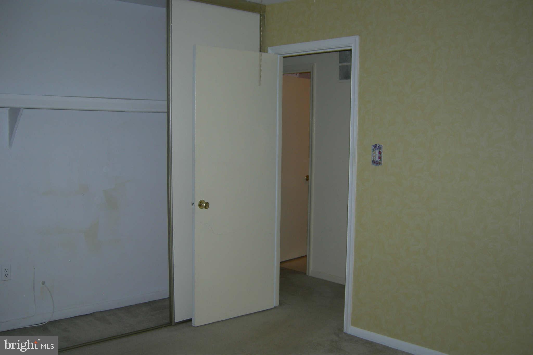 LAKE RIDGE - Residential Lease