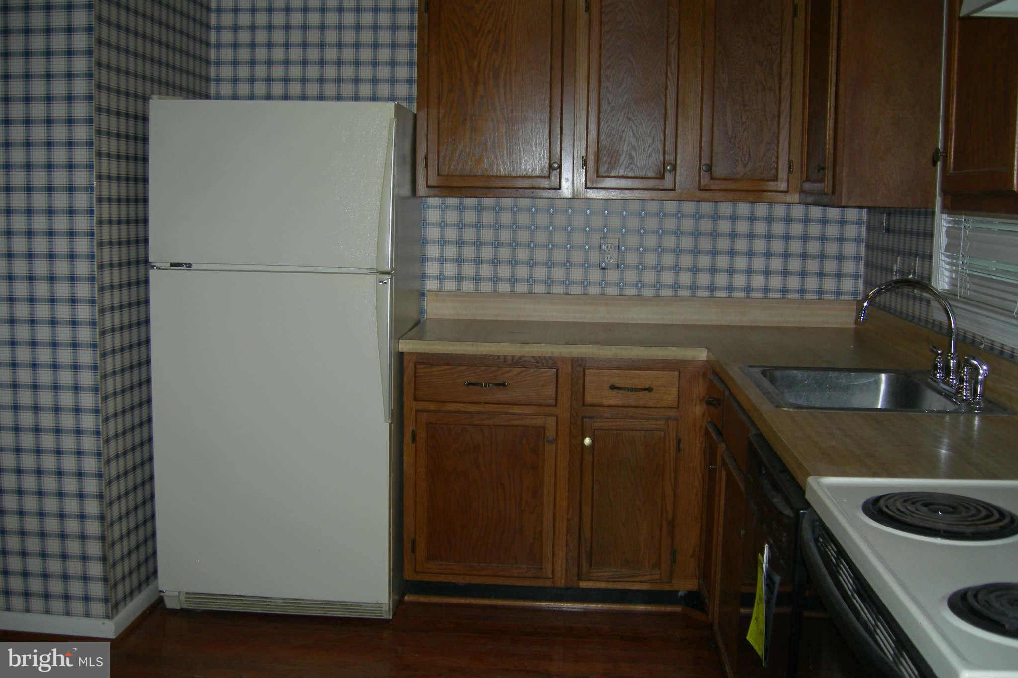 LAKE RIDGE - Residential Lease