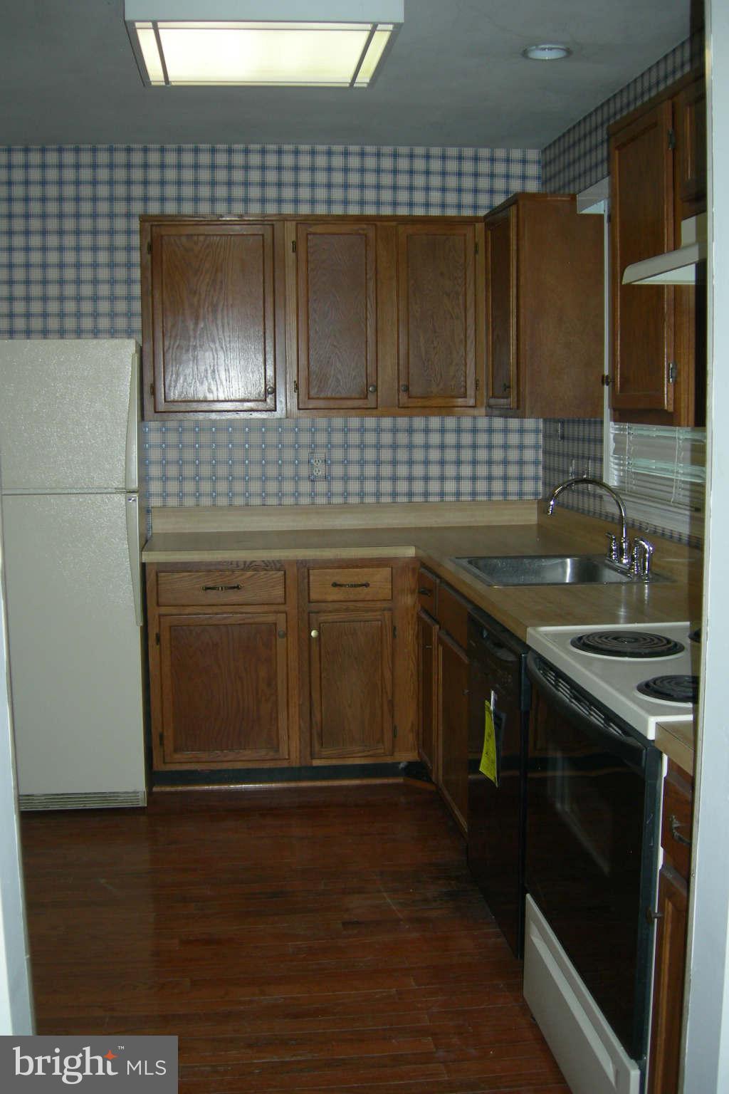 LAKE RIDGE - Residential Lease