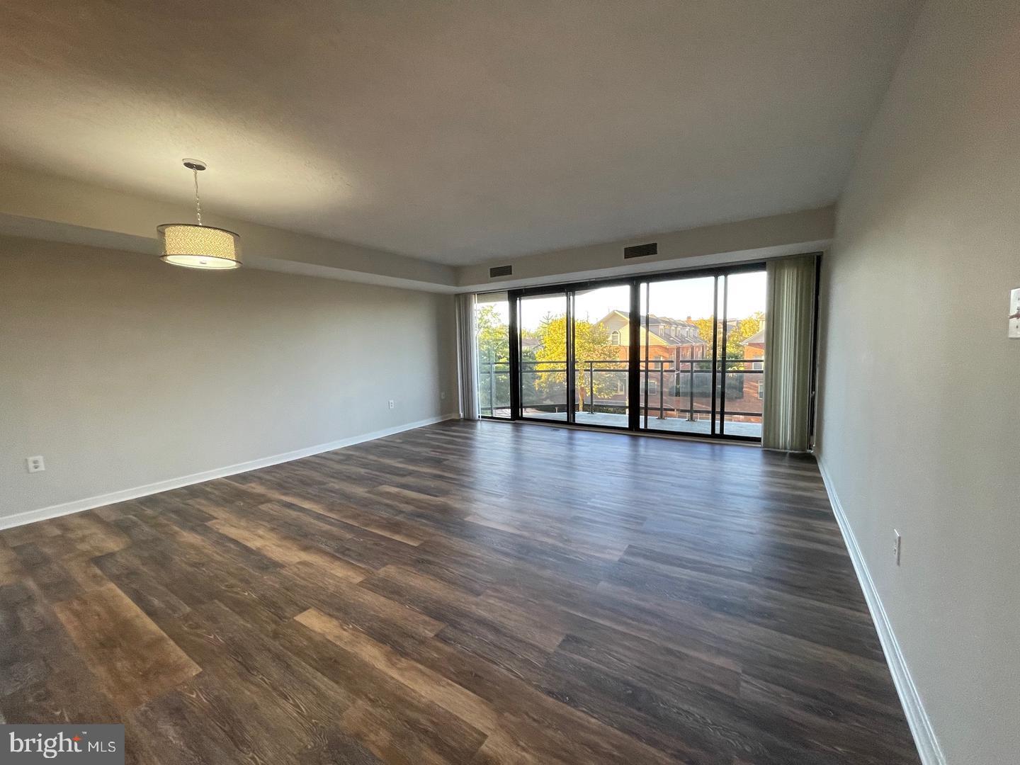 ATRIUM CONDO - Residential