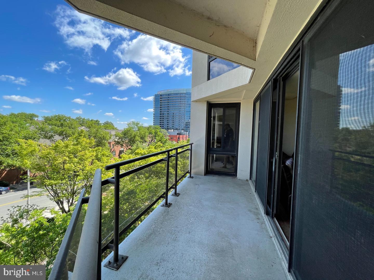 ATRIUM CONDO - Residential