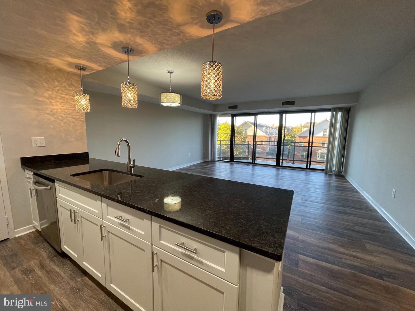 ATRIUM CONDO - Residential