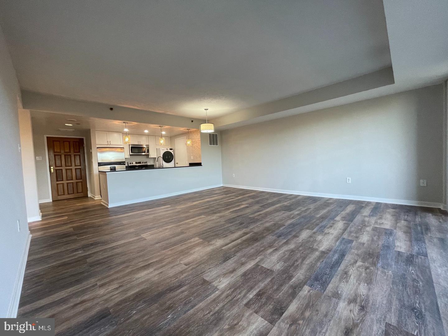 ATRIUM CONDO - Residential