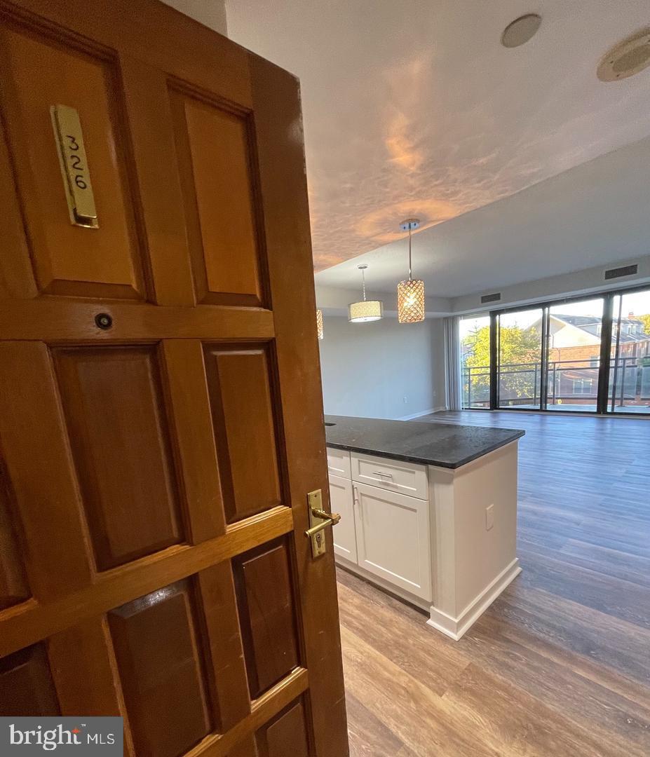 ATRIUM CONDO - Residential