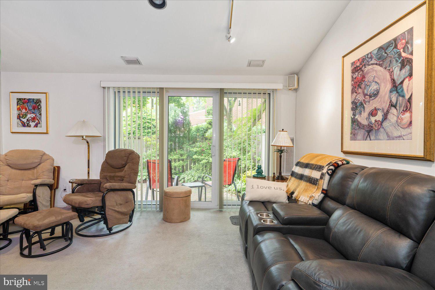 ANNEN WOODS - Residential