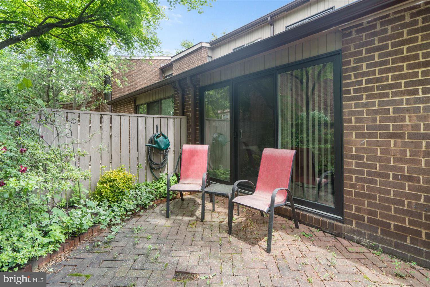 ANNEN WOODS - Residential