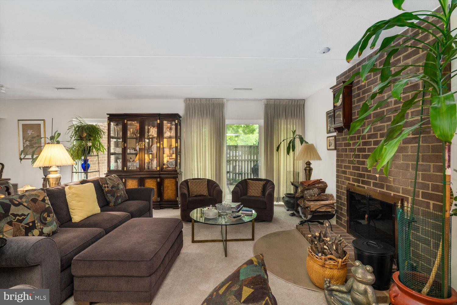 ANNEN WOODS - Residential