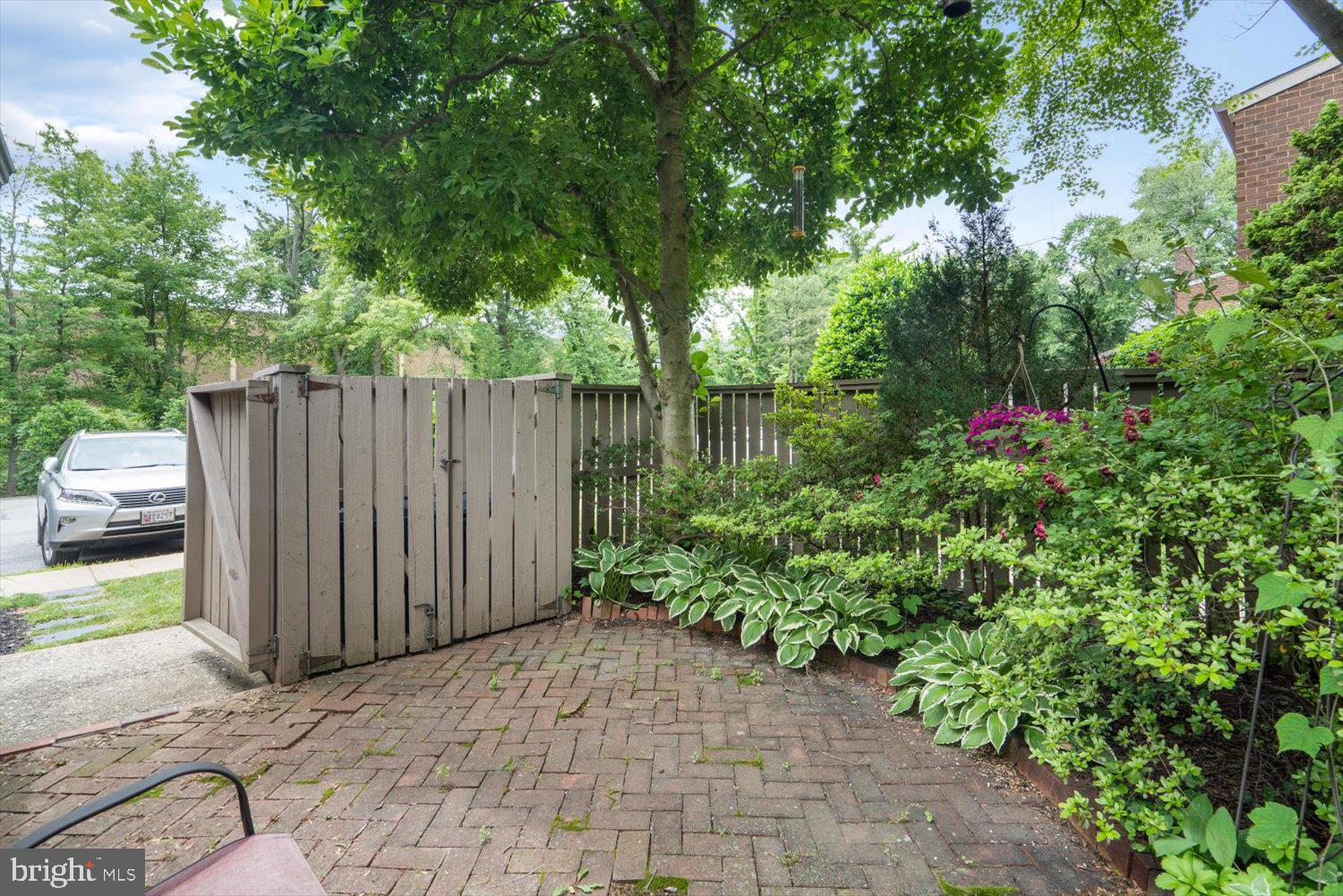 ANNEN WOODS - Residential