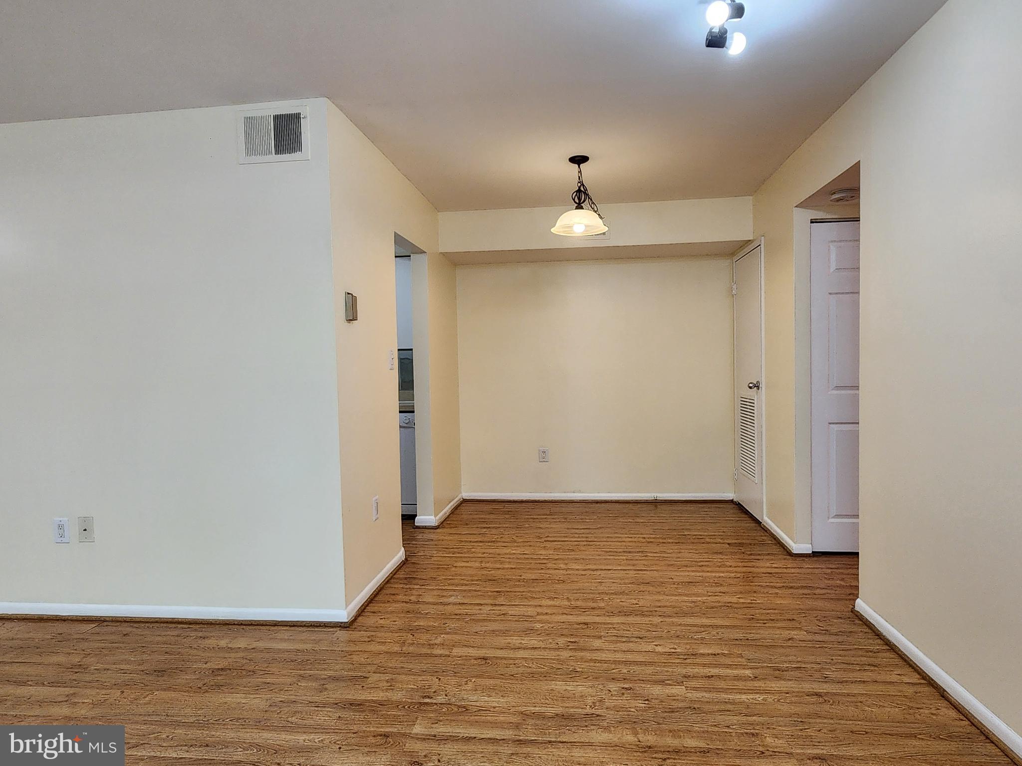 HUNTING RIDGE CONDOMINIUM - Residential Lease