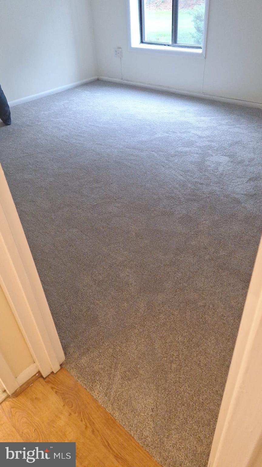 HUNTING RIDGE CONDOMINIUM - Residential Lease