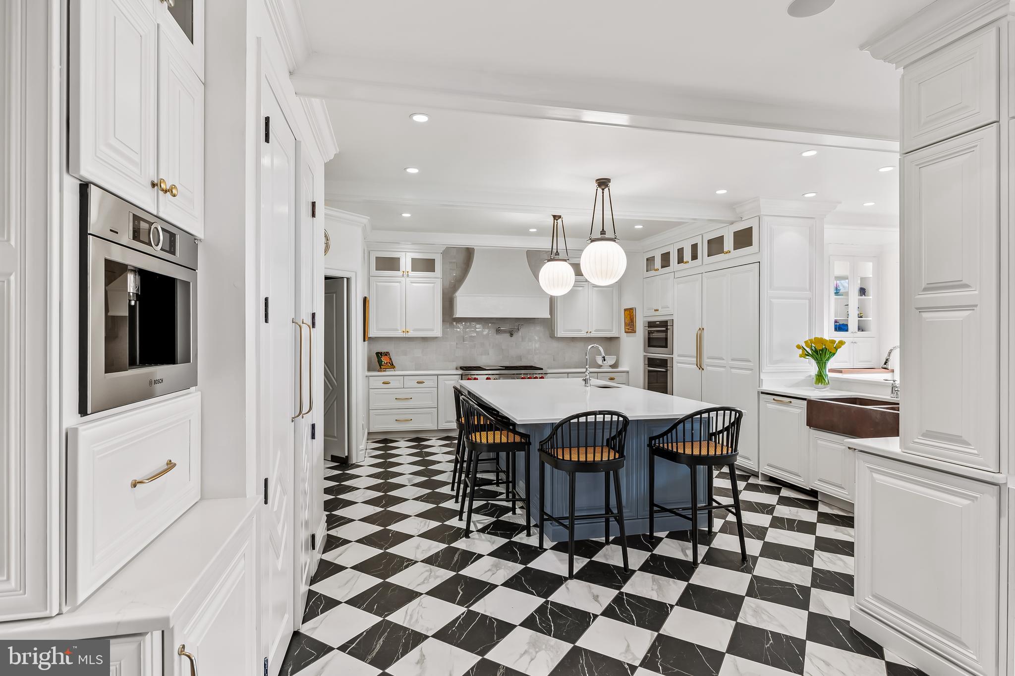 RIVER DOWNS - Residential