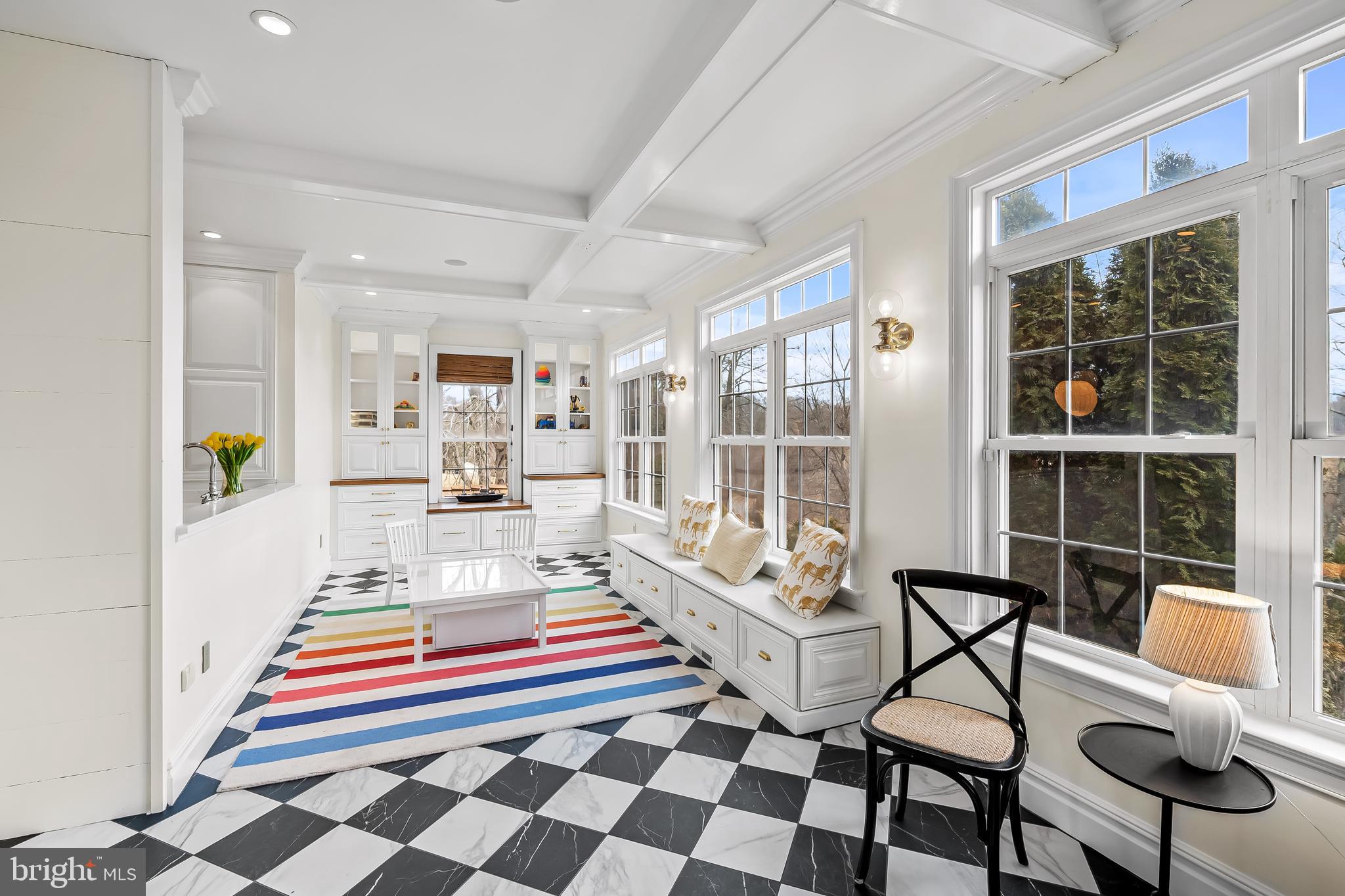 RIVER DOWNS - Residential