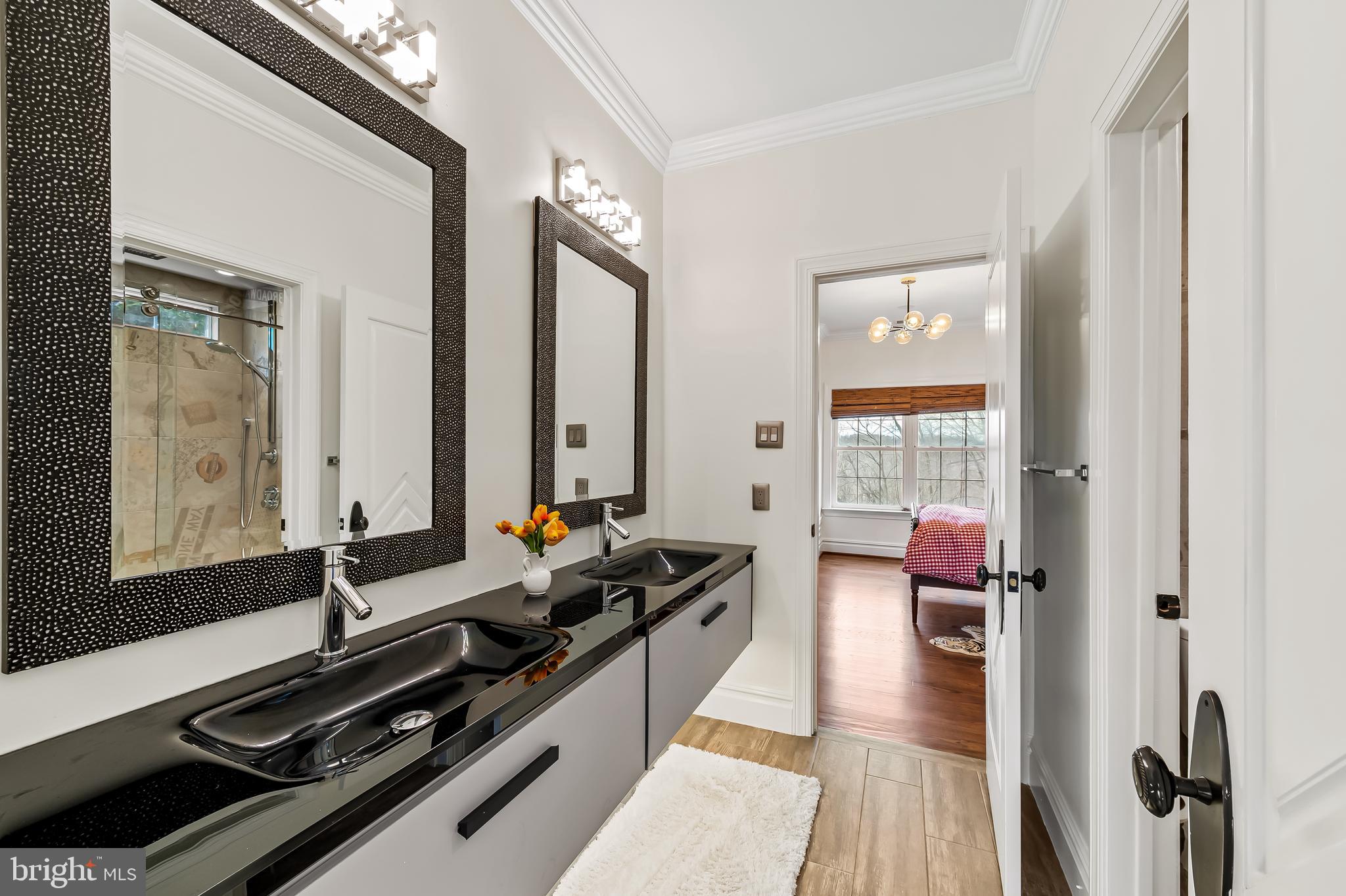 RIVER DOWNS - Residential