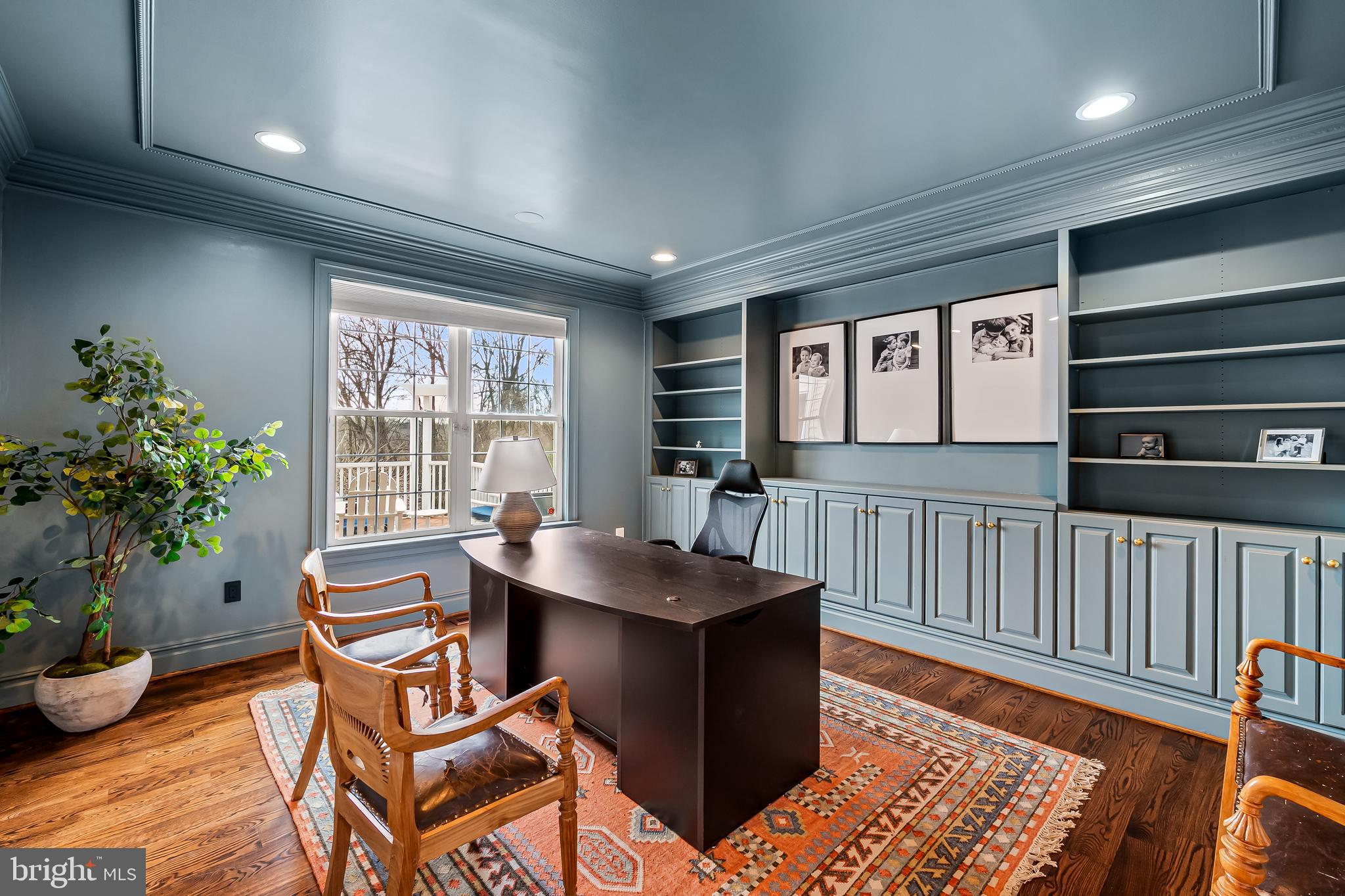 RIVER DOWNS - Residential