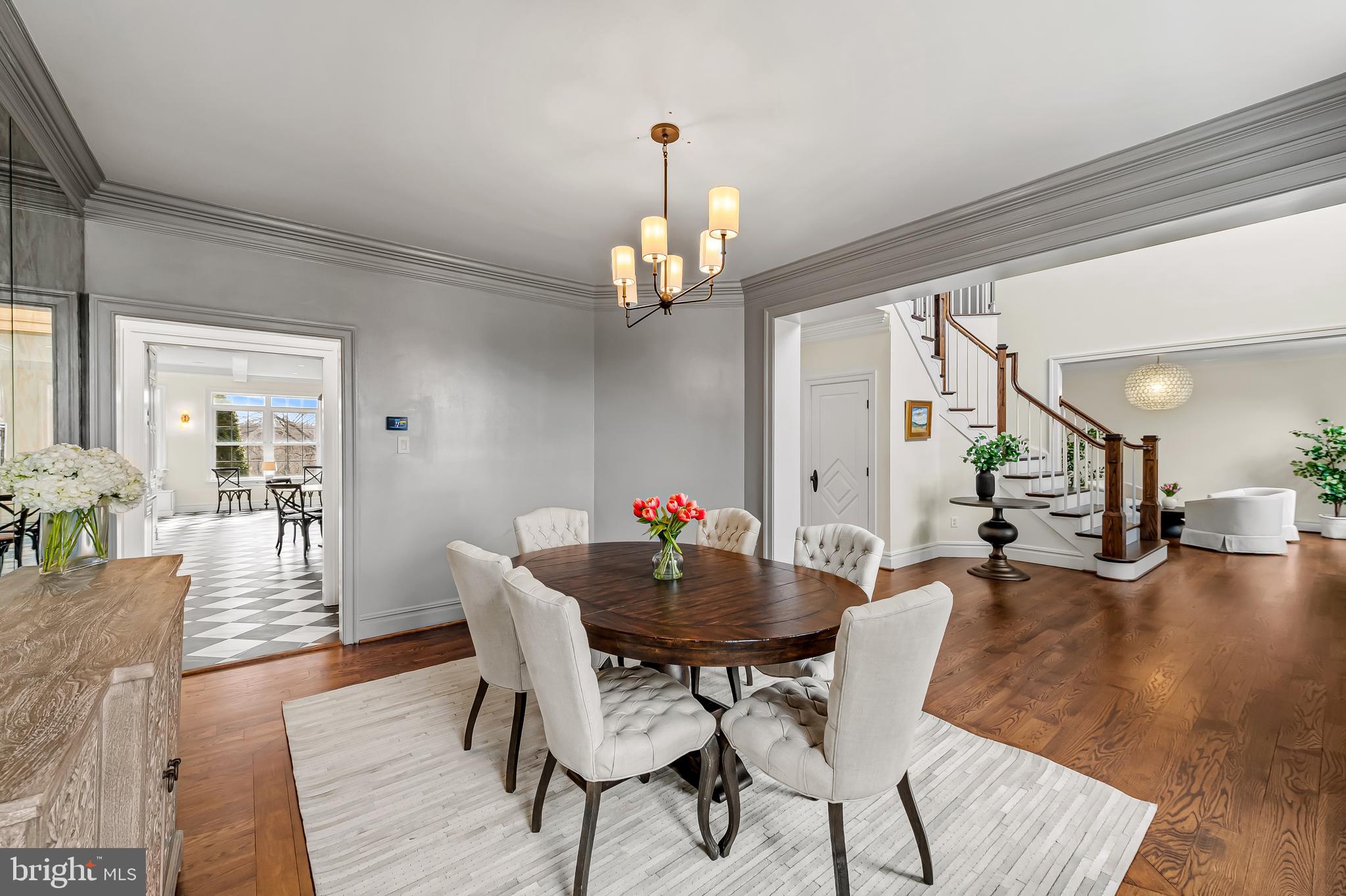 RIVER DOWNS - Residential