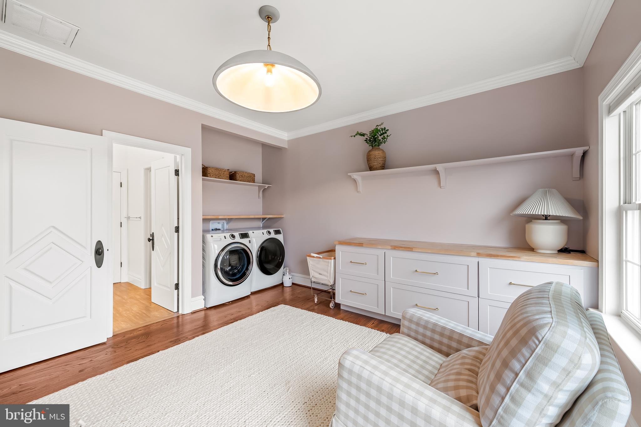 RIVER DOWNS - Residential