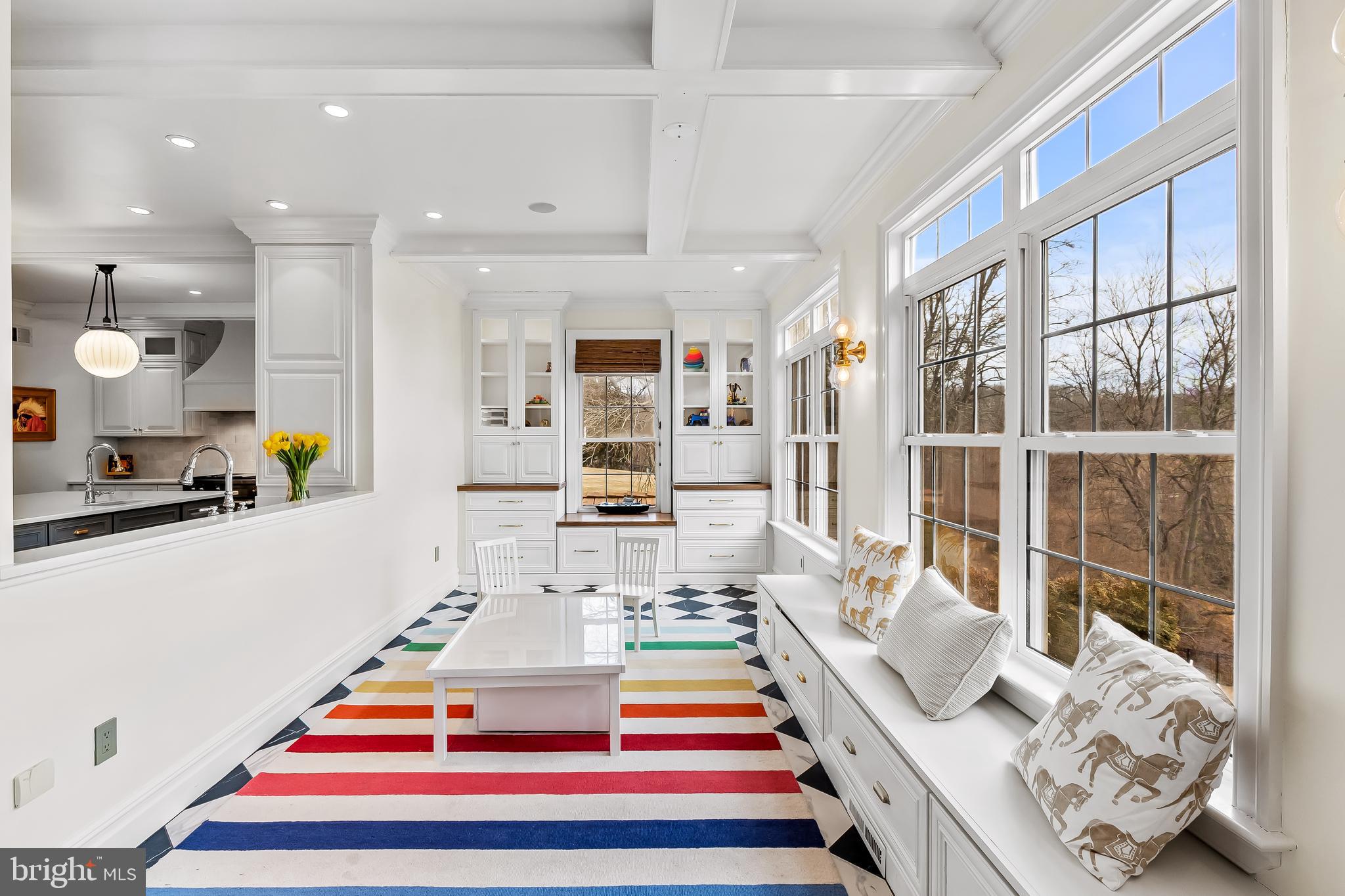 RIVER DOWNS - Residential