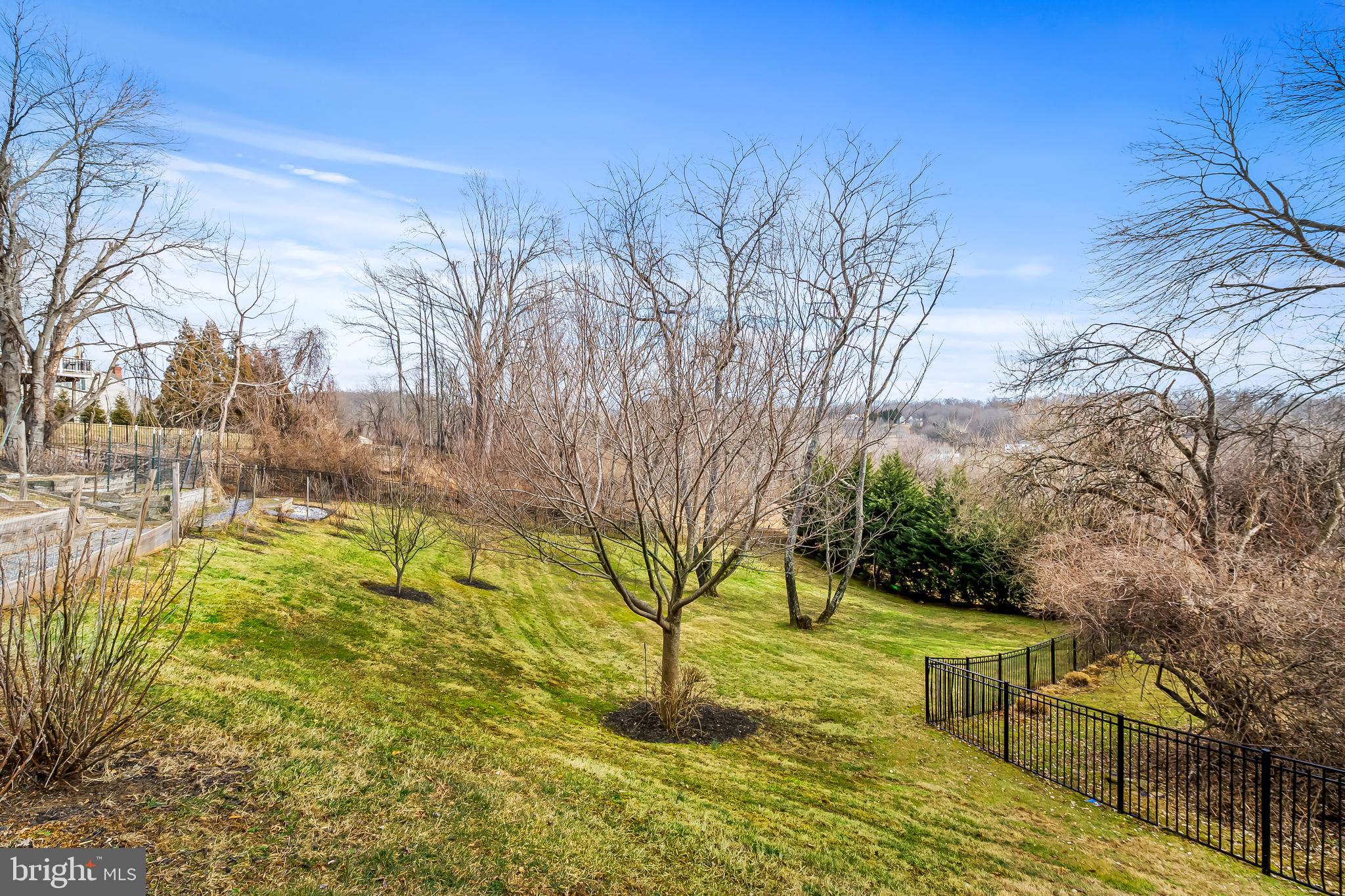 RIVER DOWNS - Residential