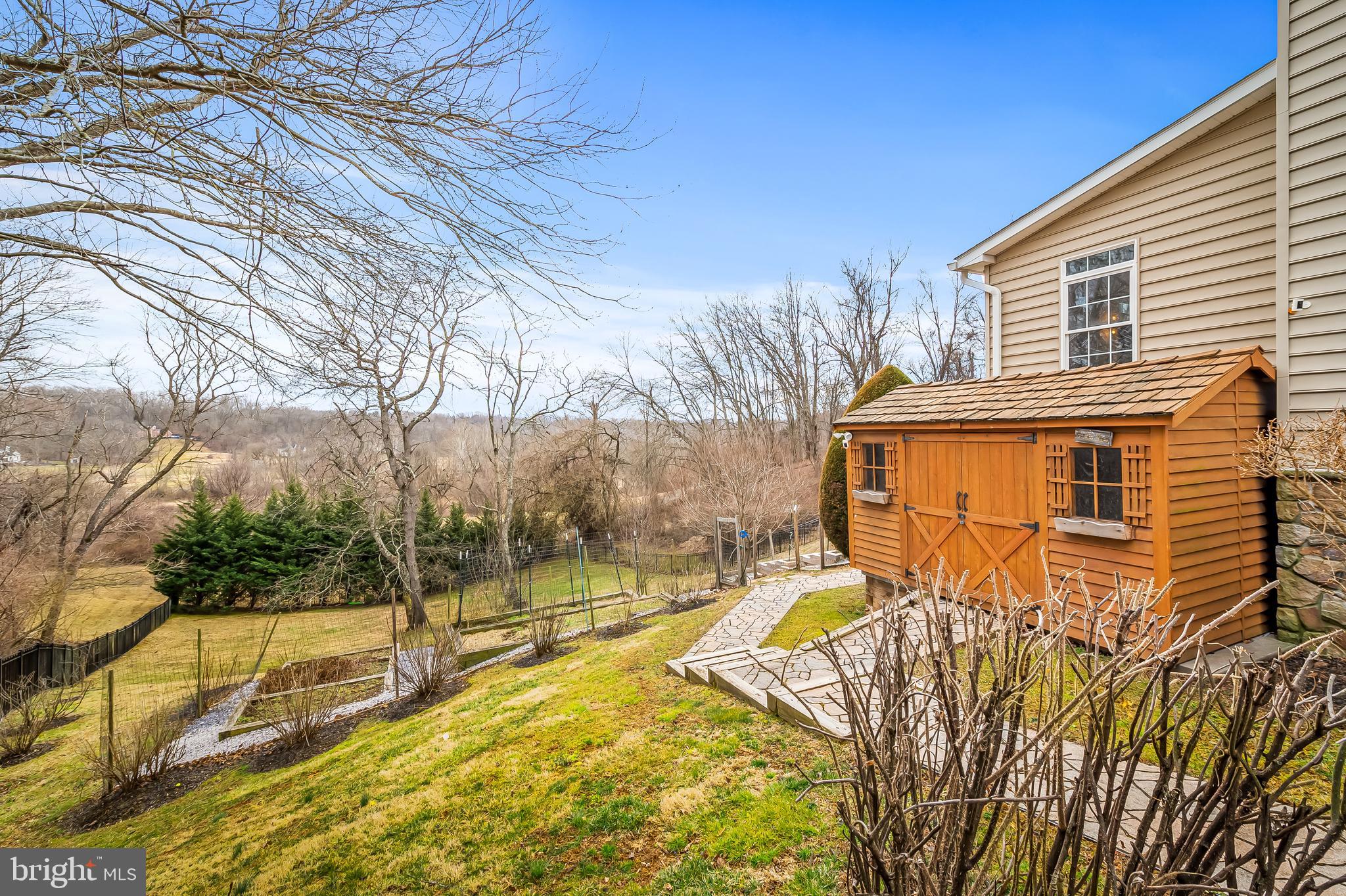 RIVER DOWNS - Residential