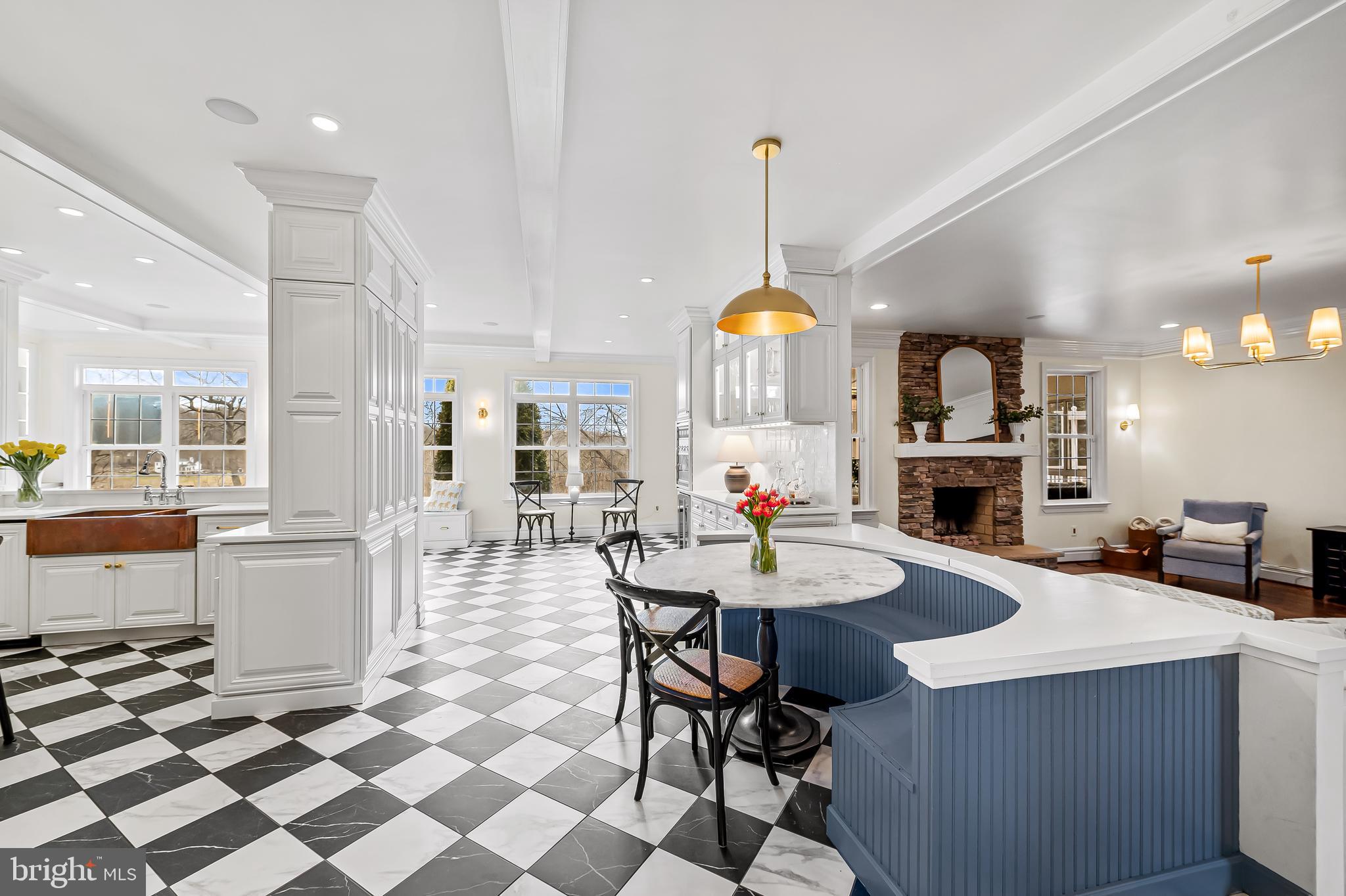 RIVER DOWNS - Residential